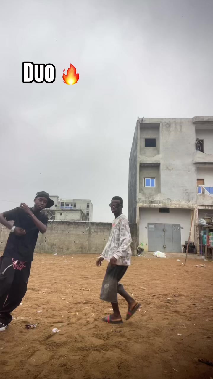 @LA VEDETTE MINI OFFICIEL