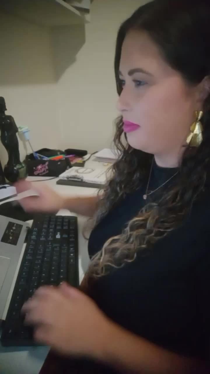 @Thaís Felício