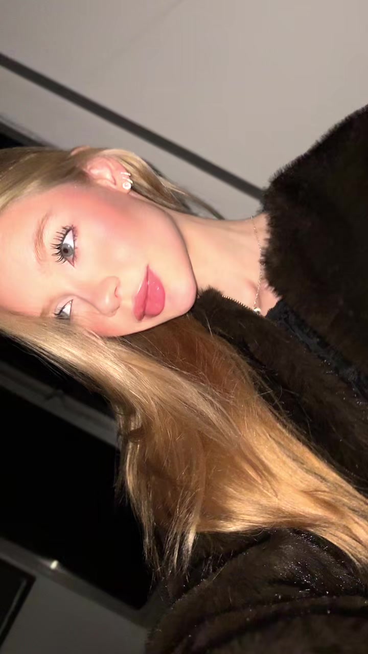 @Kristina🪽