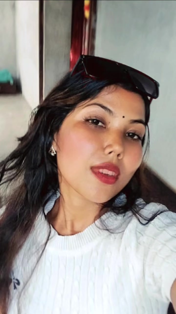 @सपना राउत ।,,,,,,
