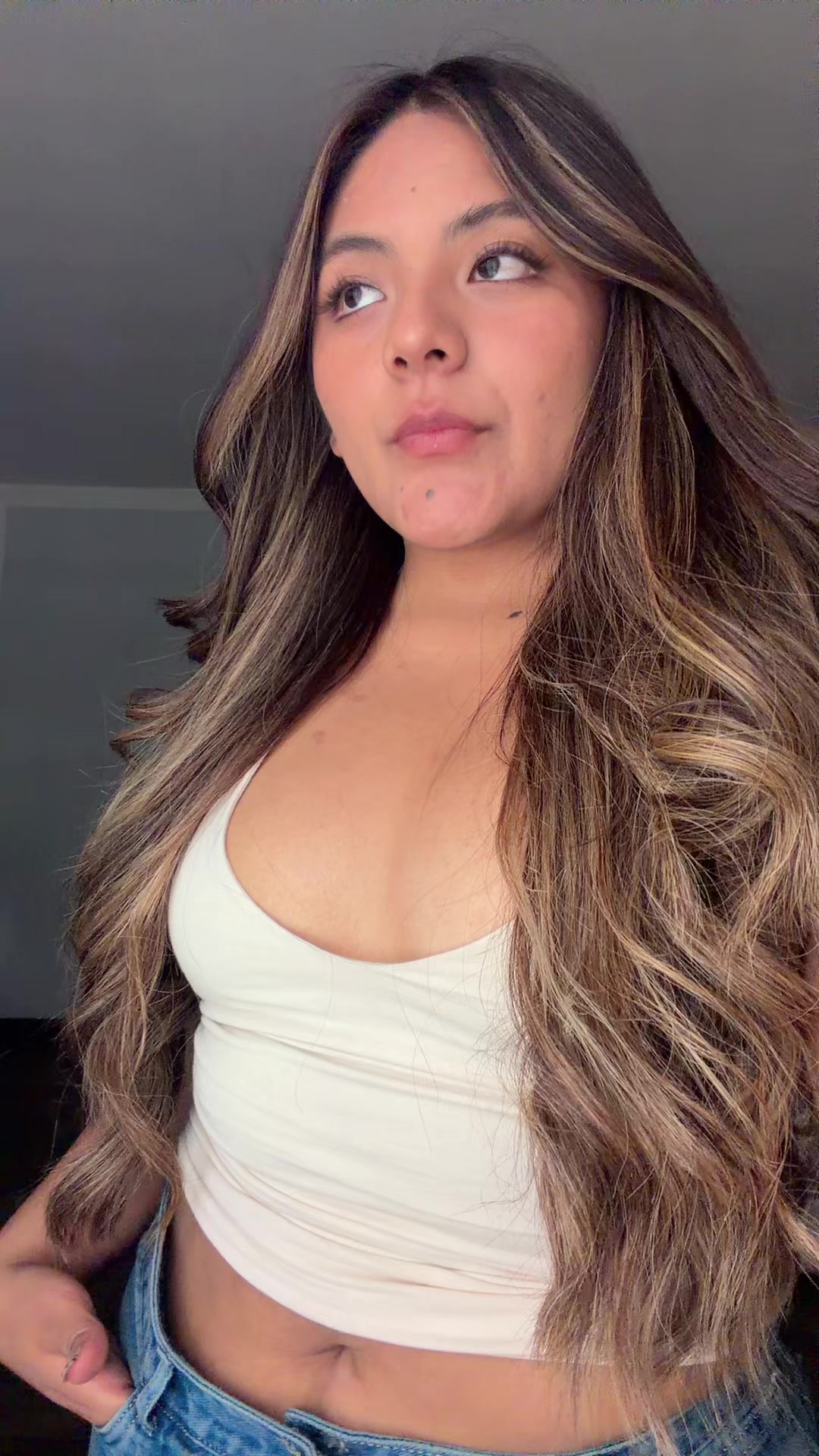 @Vaki