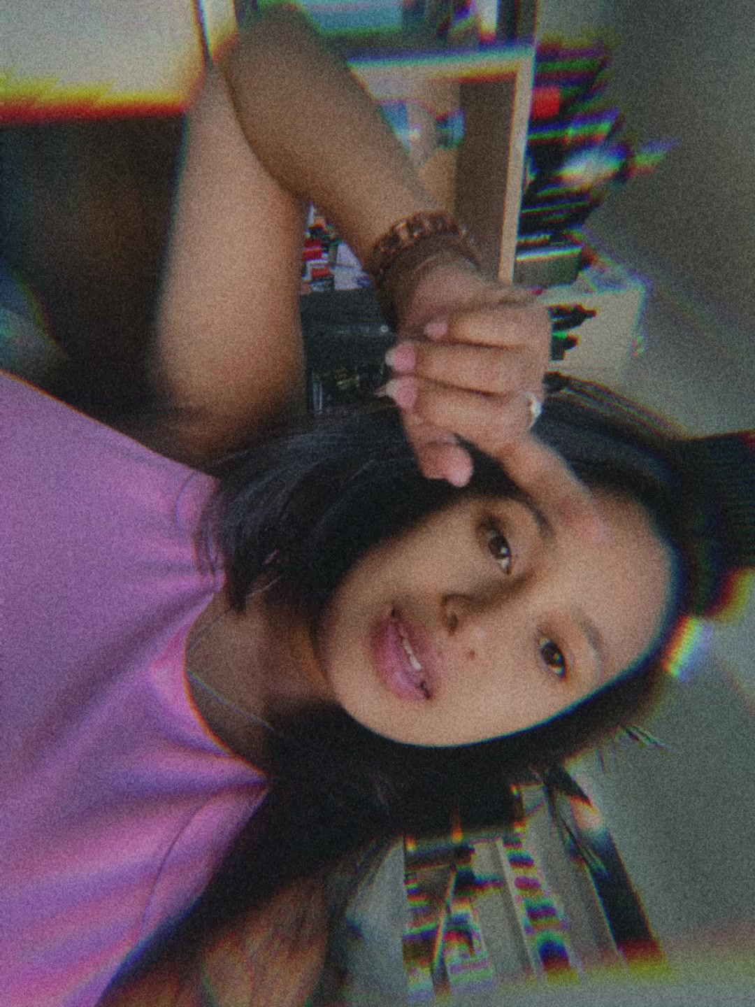 @𝒦ℴ𝓁ℴ𝒾𝓃𝒶 🍒