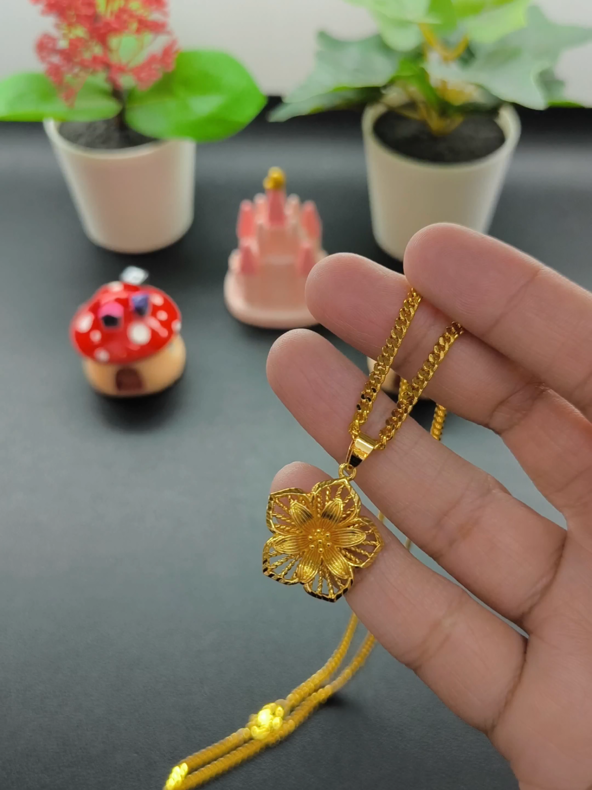 @FashionForUshop