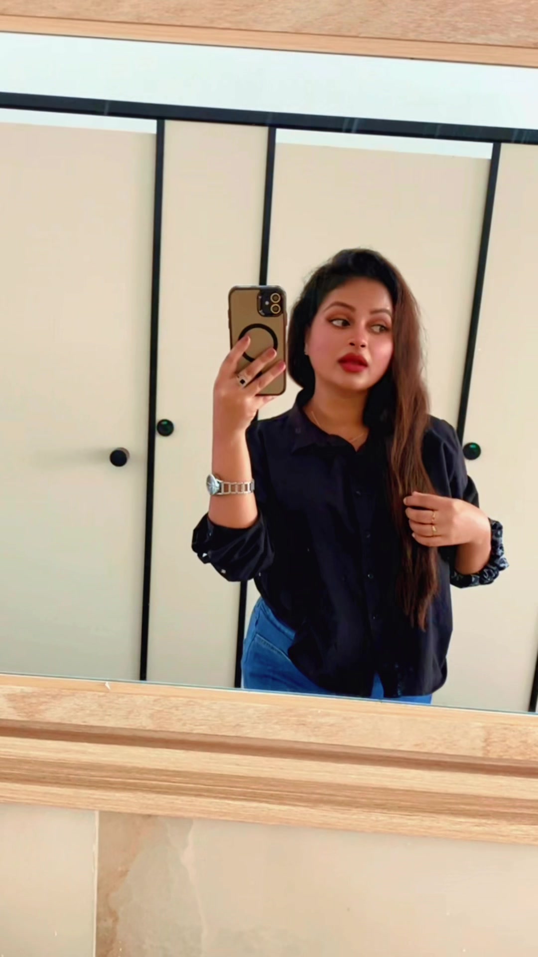 @Nisha_Mendis