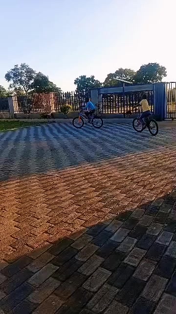 @NKOSIE .GATSHEN .INDLOVU