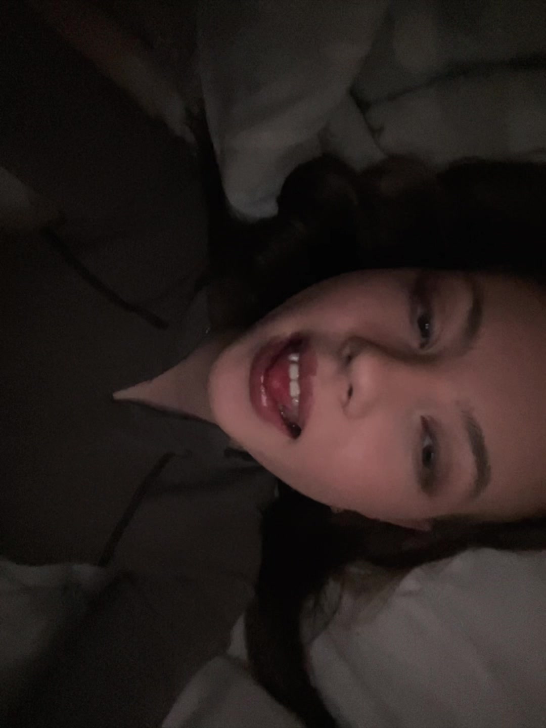 @Анютик