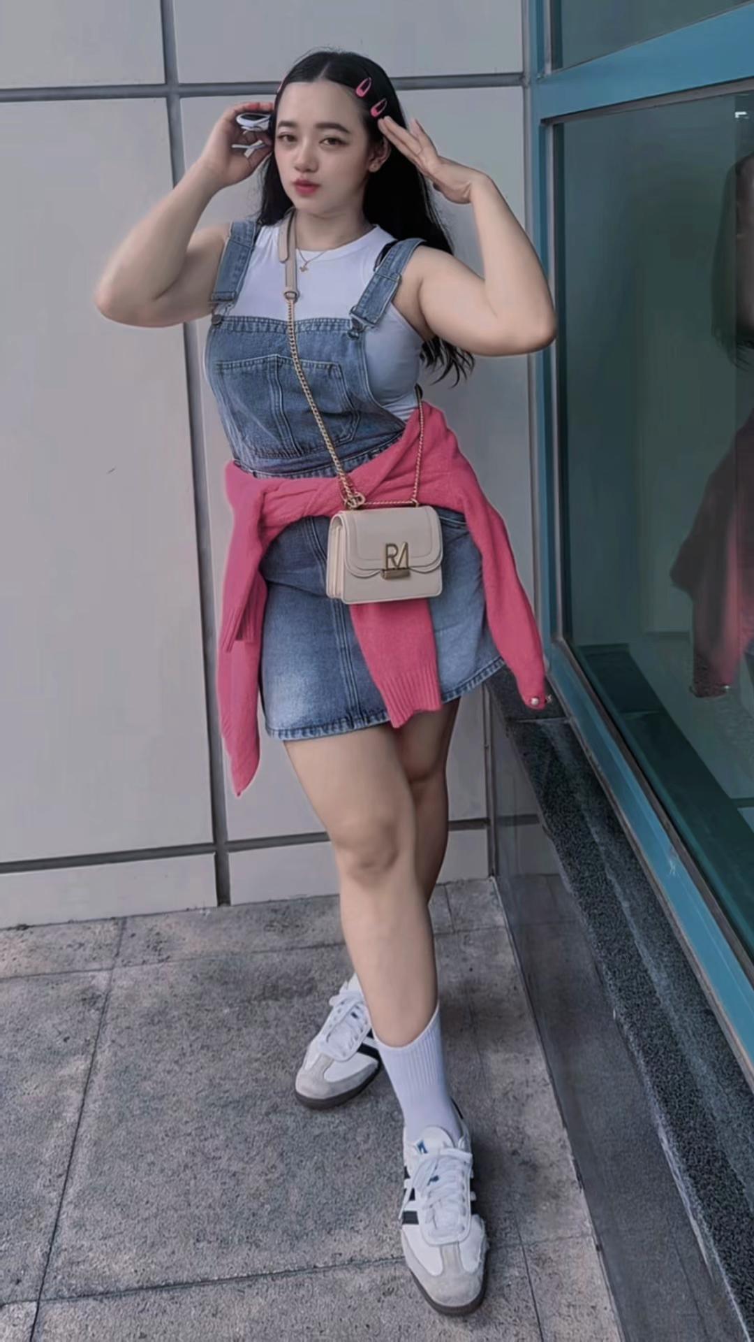 @DEWI SEPTIANI 🇲🇨🇹🇼