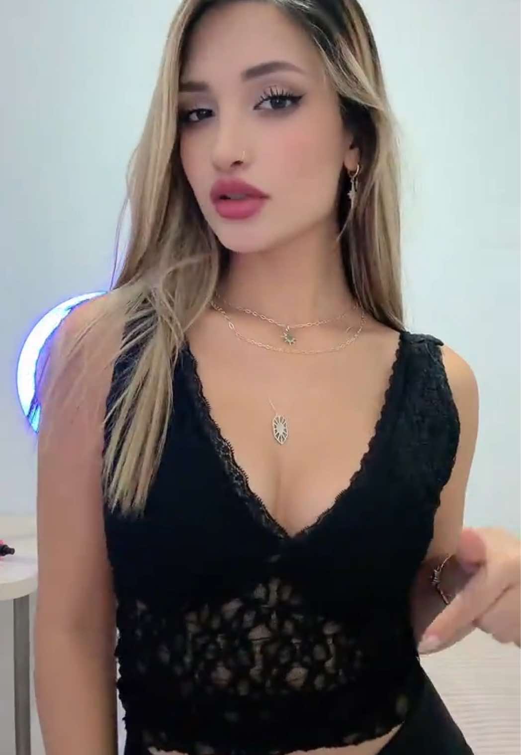 @nazliaslan_