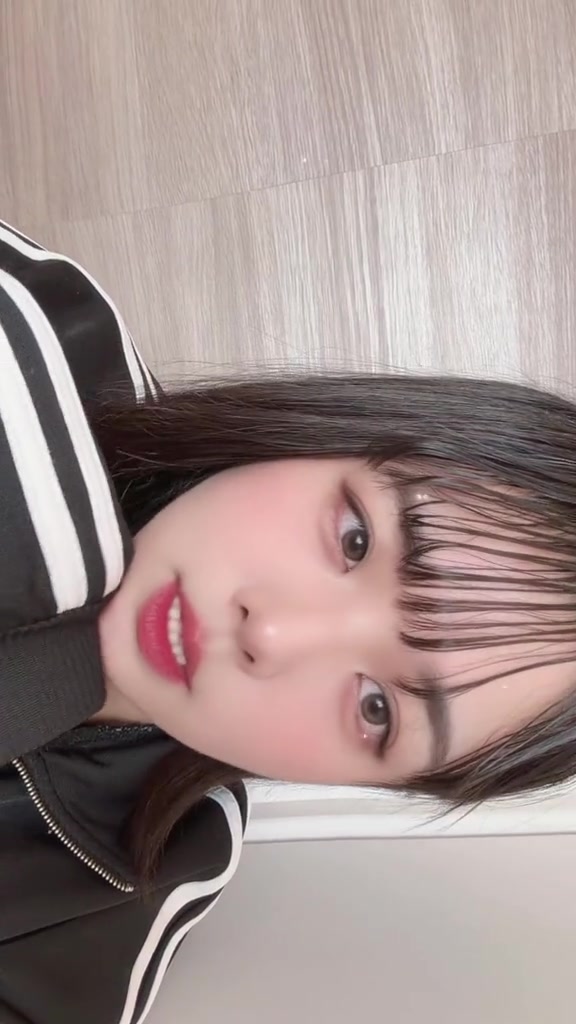 @りな
