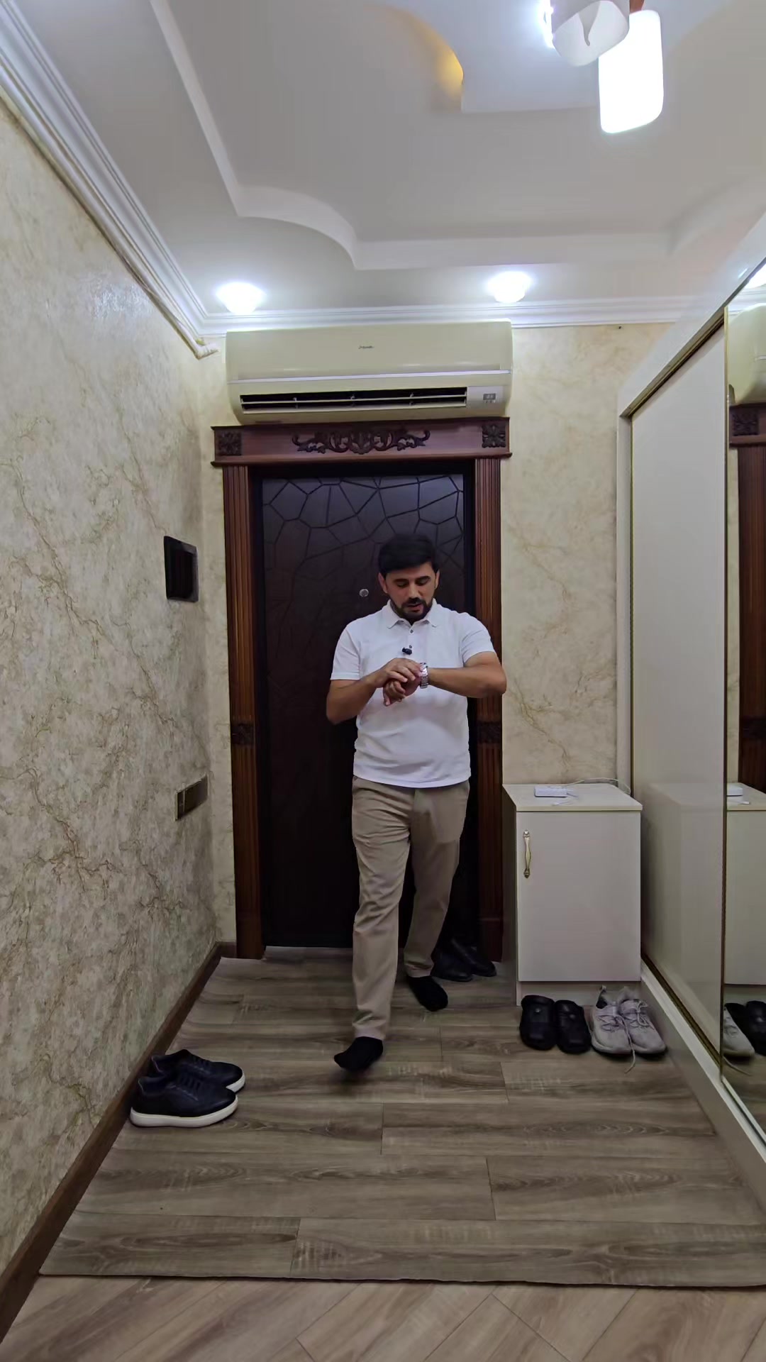 @Universal əmlak agentliyi.