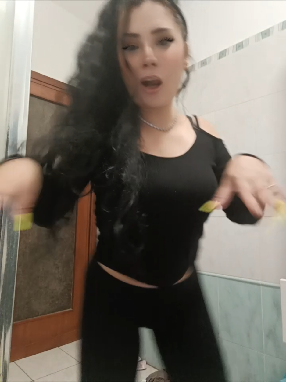 @✨˚₊·𝑆𝑎𝑟𝑎 𝑅𝑜𝑥𝑦·₊˚✨