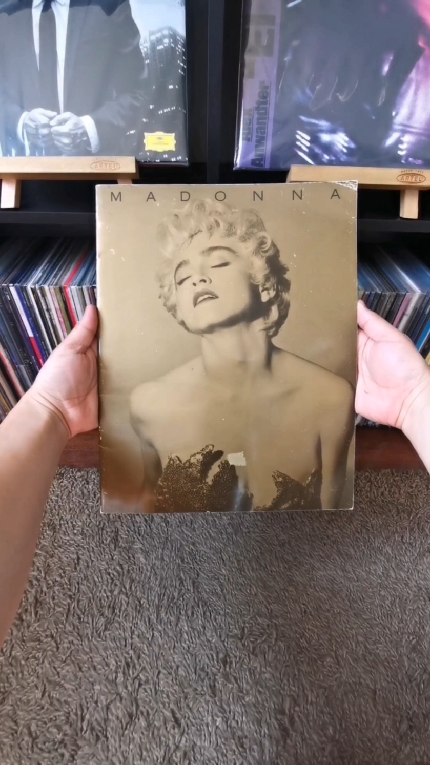 @collectingalbums