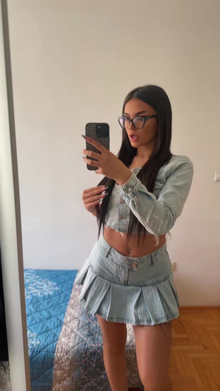 @lalemarija