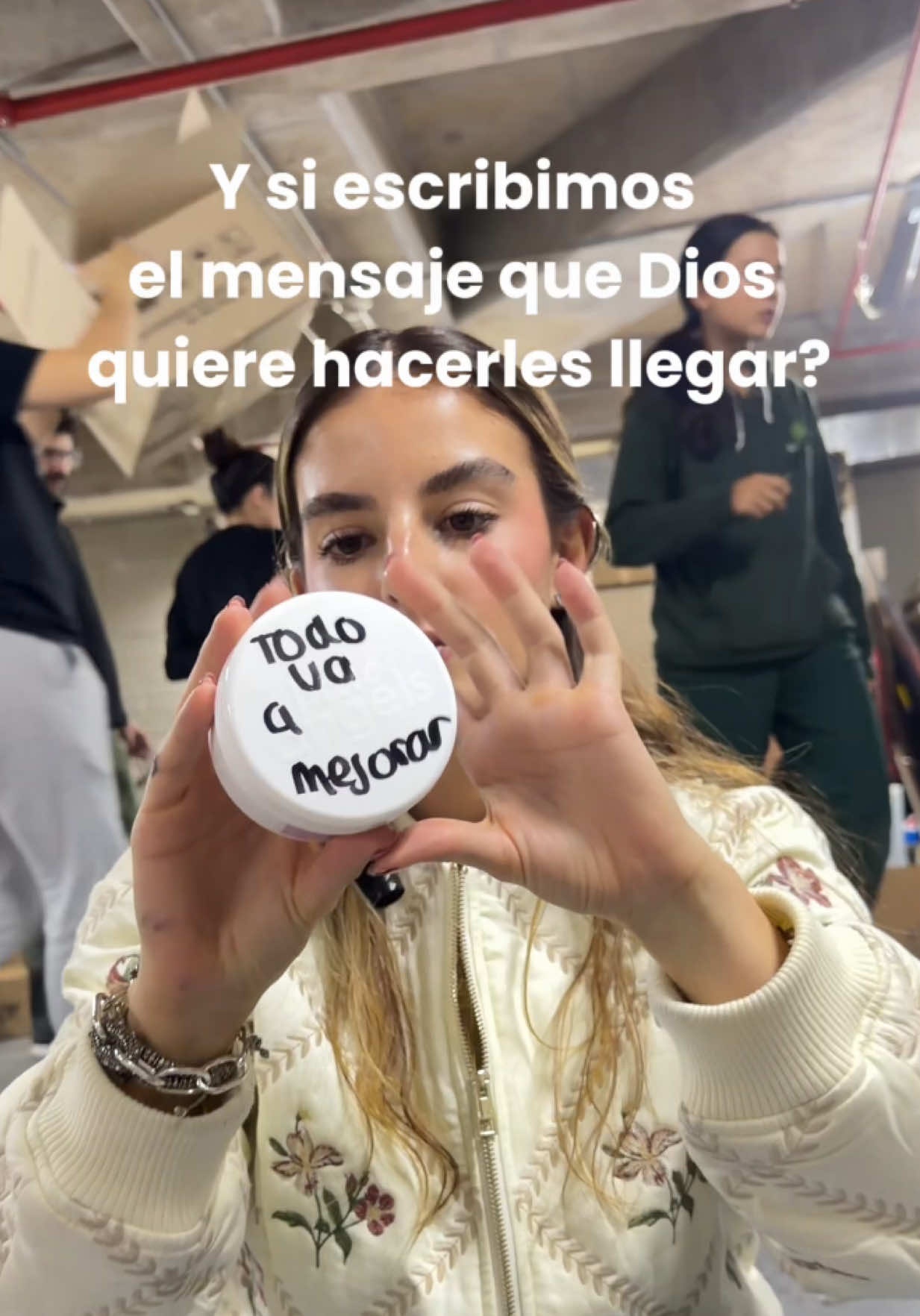 @Mariana Neumann