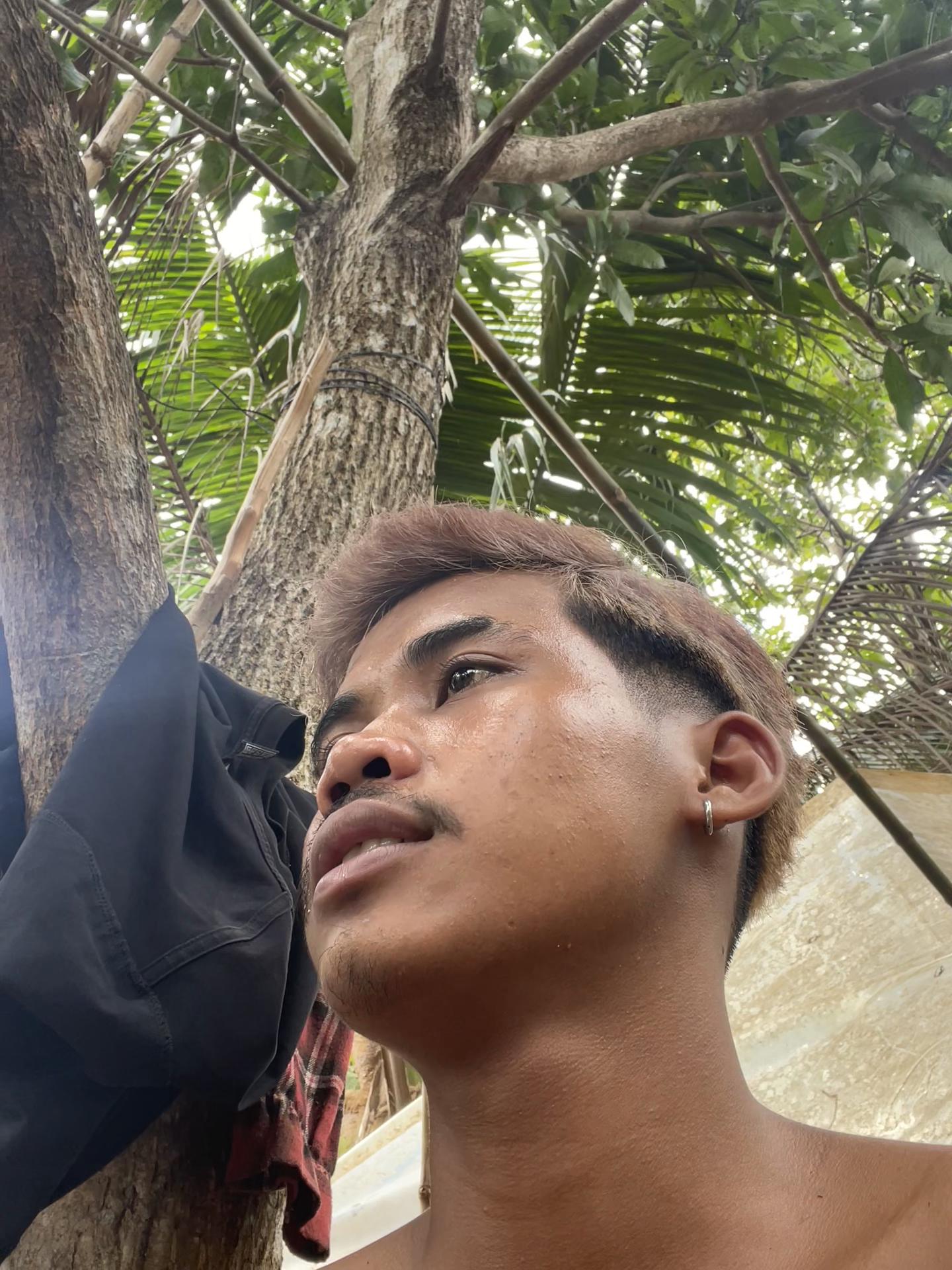 @R&hellip;🦅