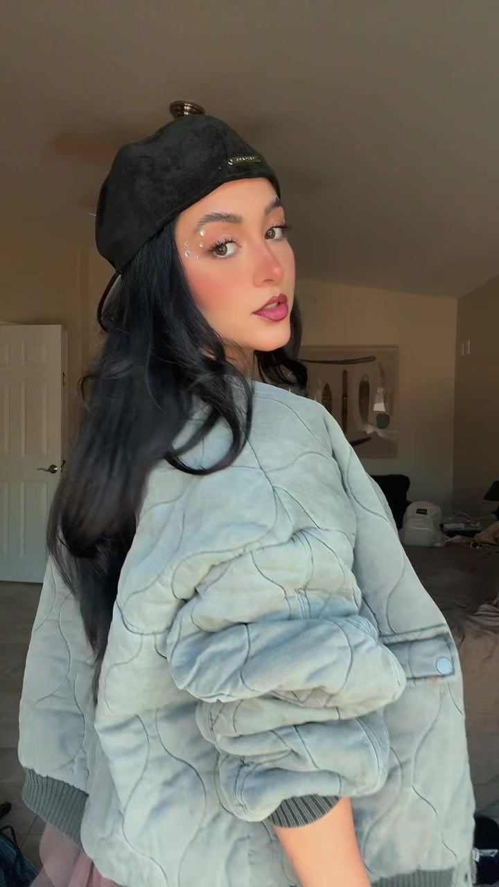 @thaylisepivato