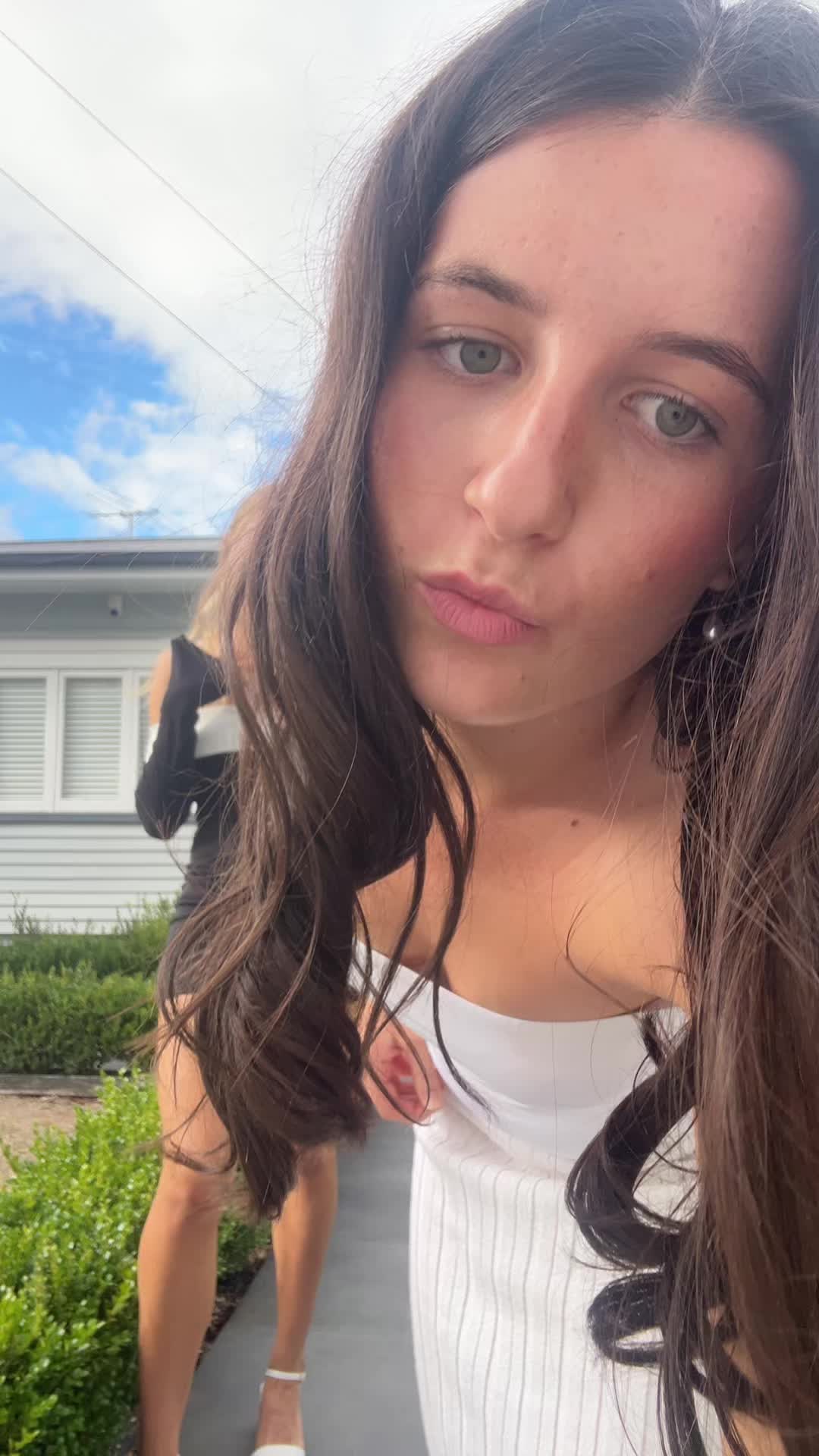 @anna