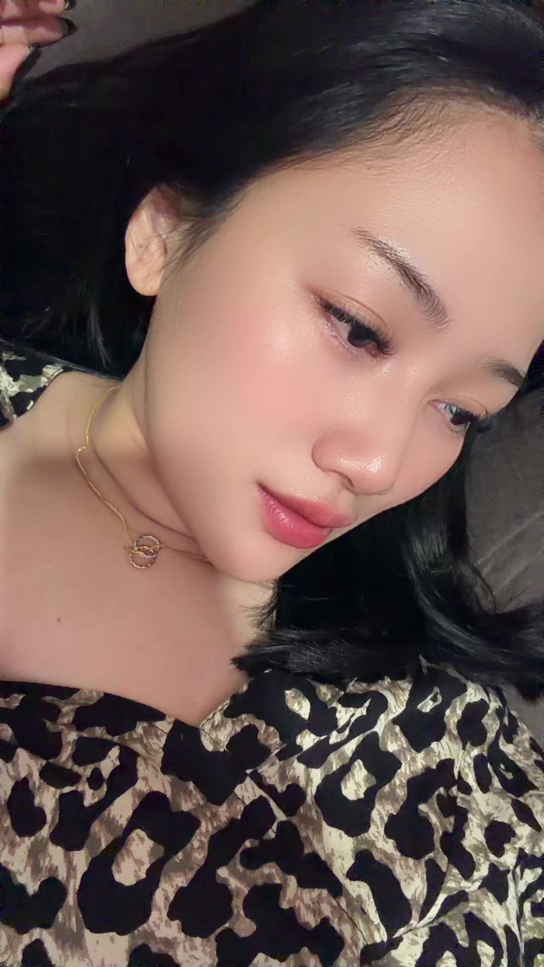 @Momy Via 🦂