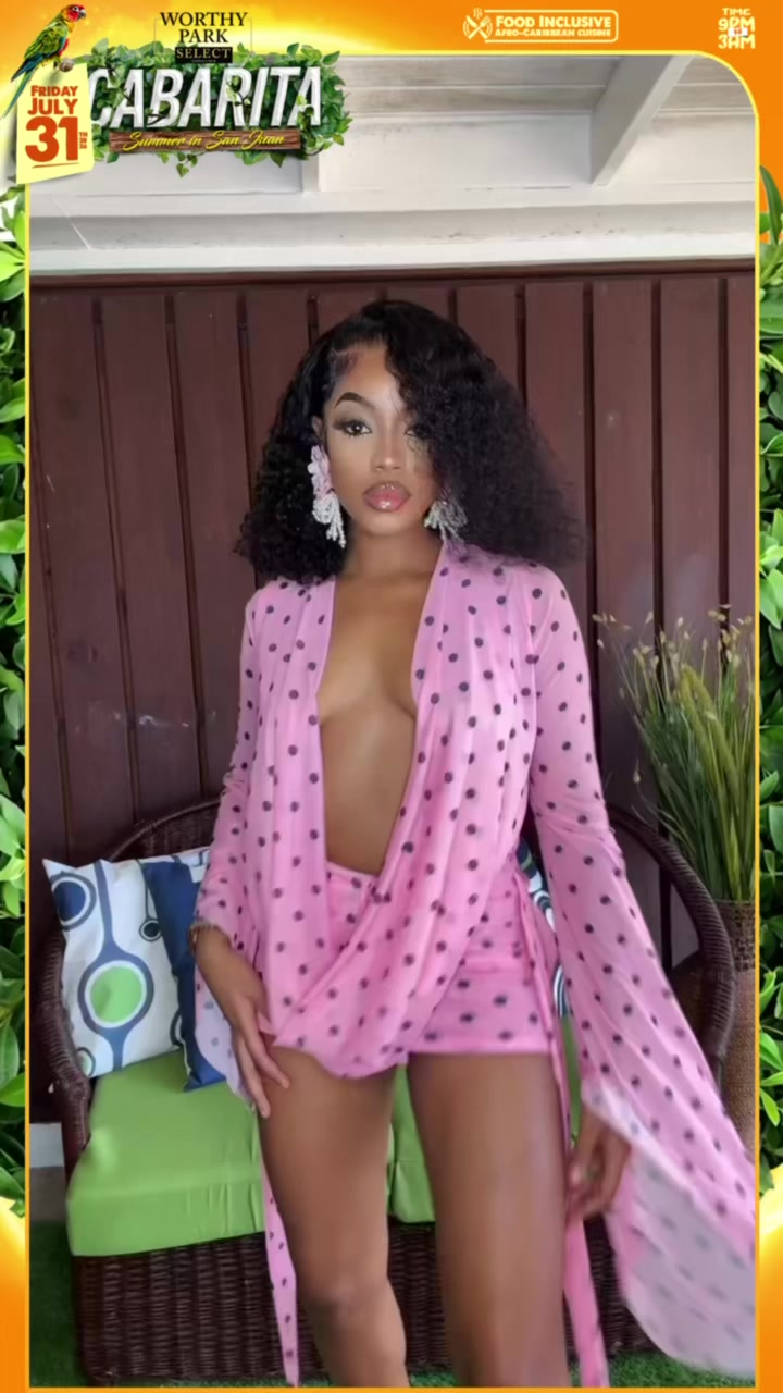 @Gorg3_