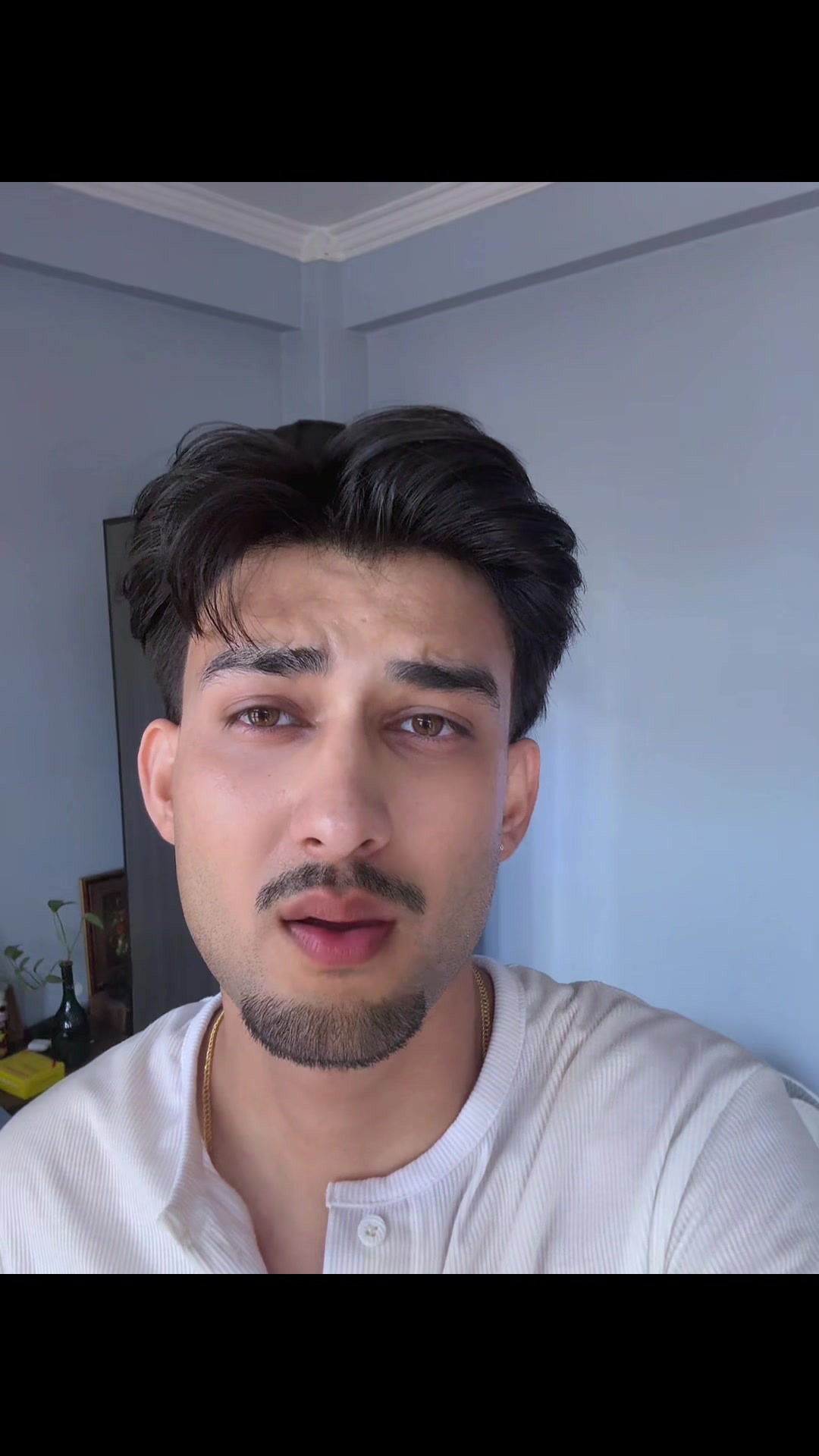 @हि