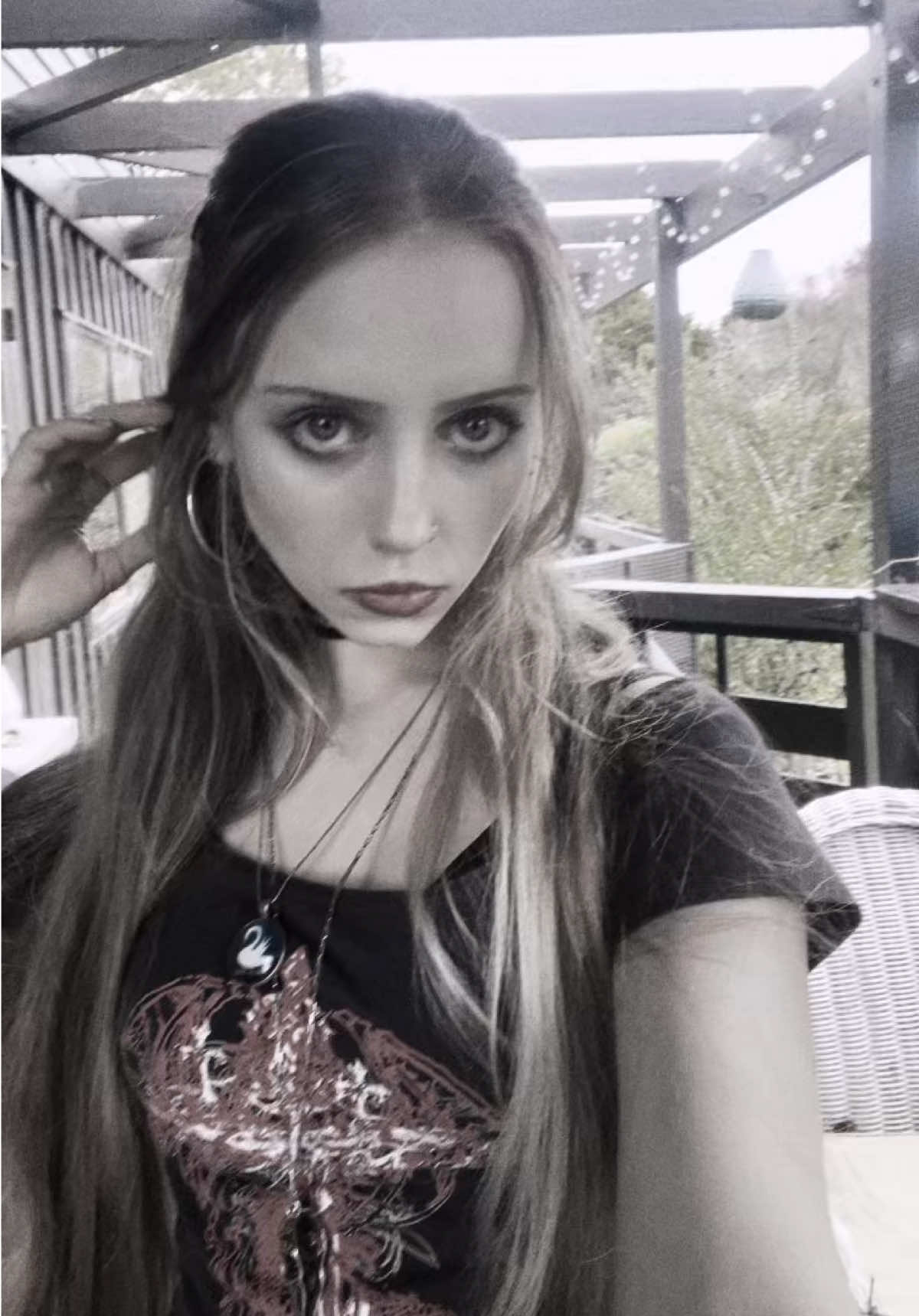@Lo