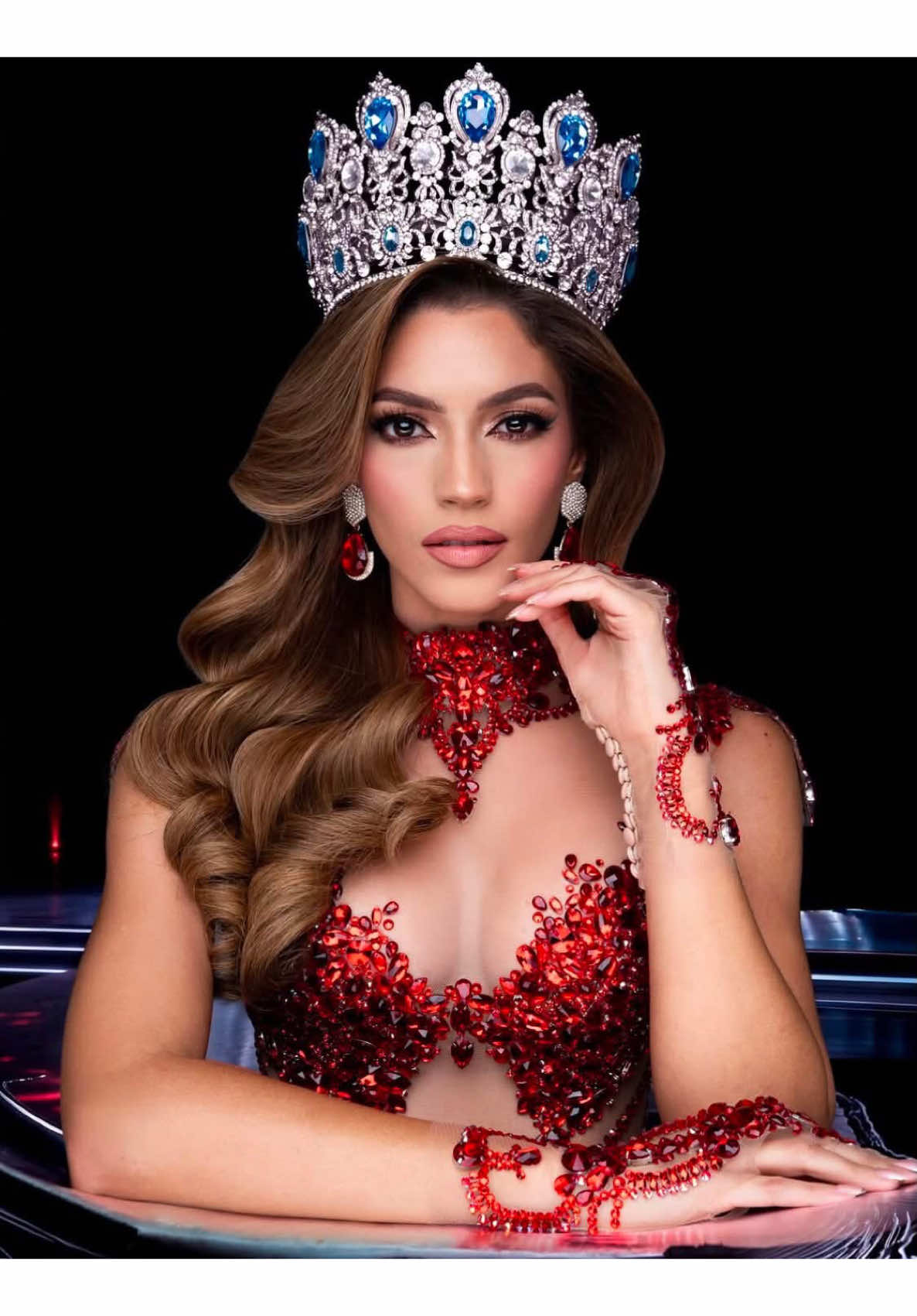 @Miss Cosmo