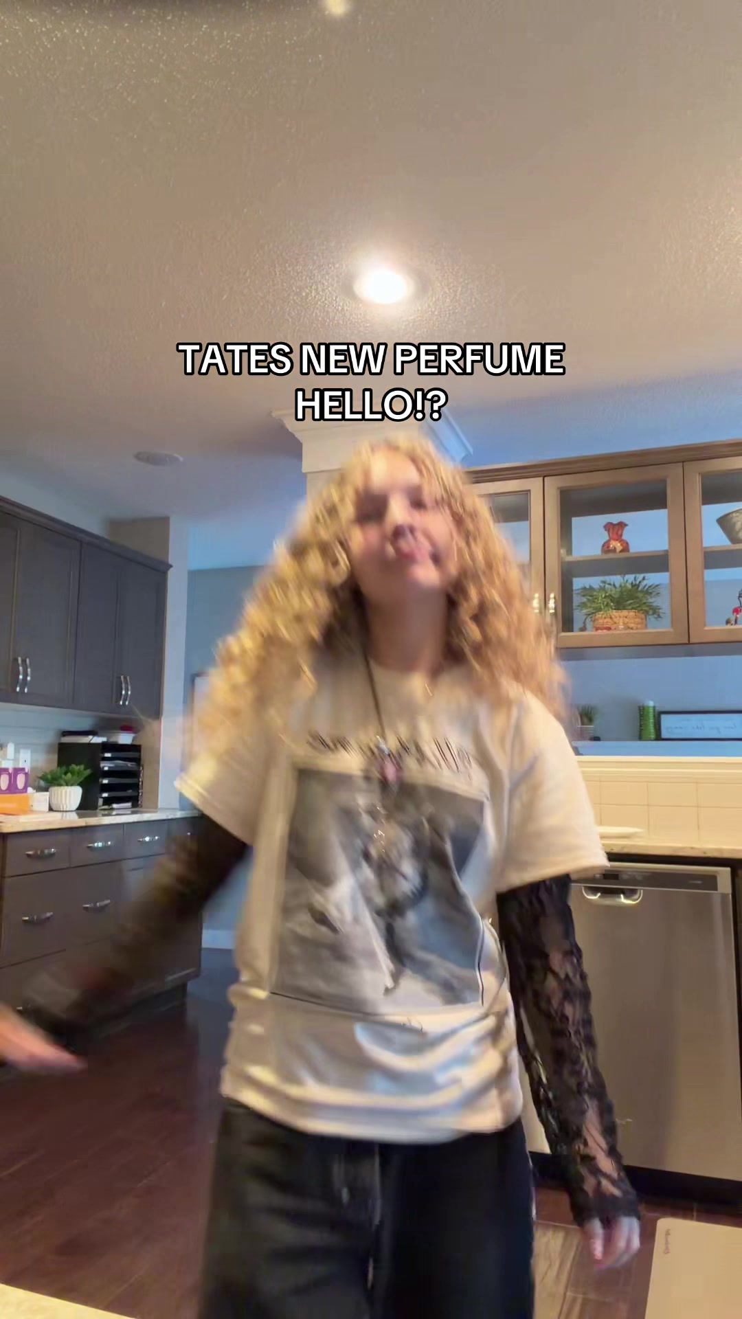 @hayley ྀིྀི⸆⸉✪
