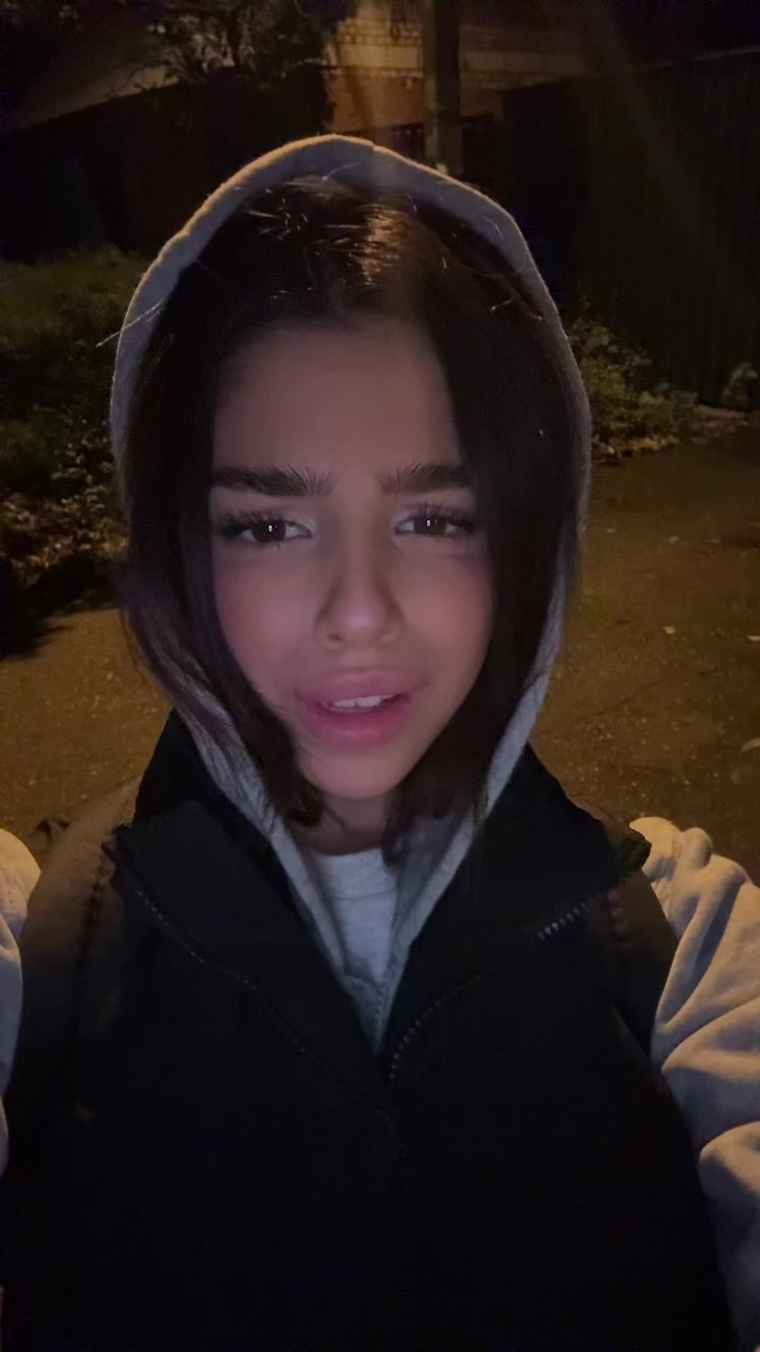 @arinaaiis