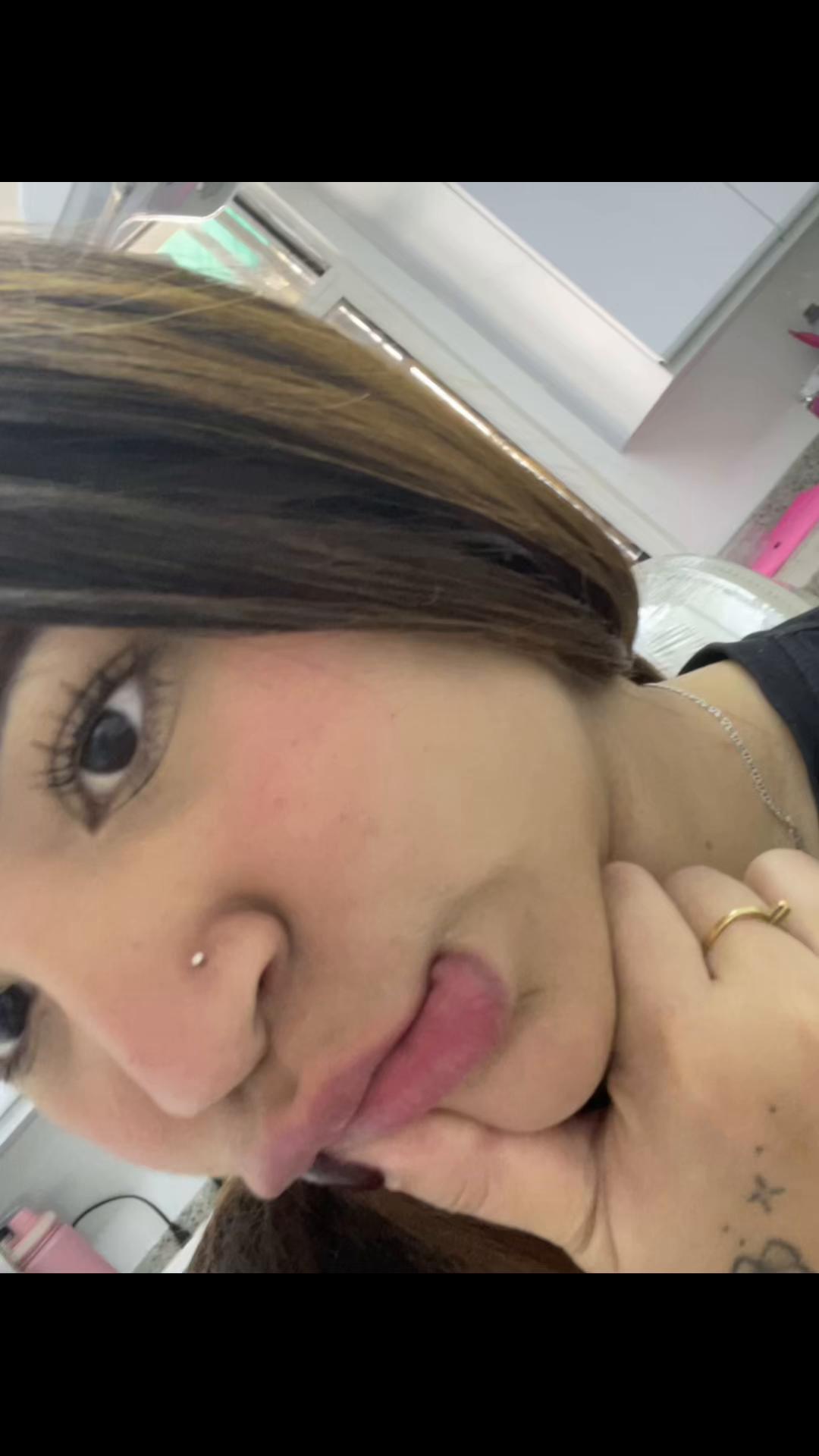 @Valen🦋