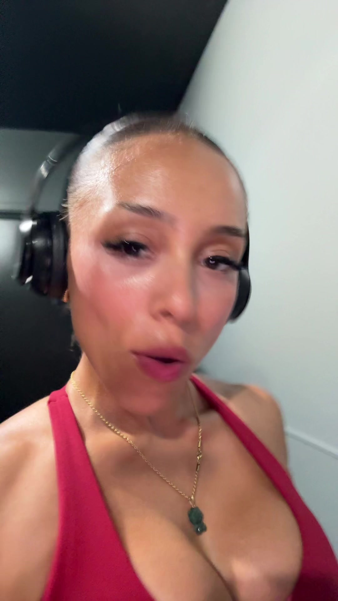 @Nikki