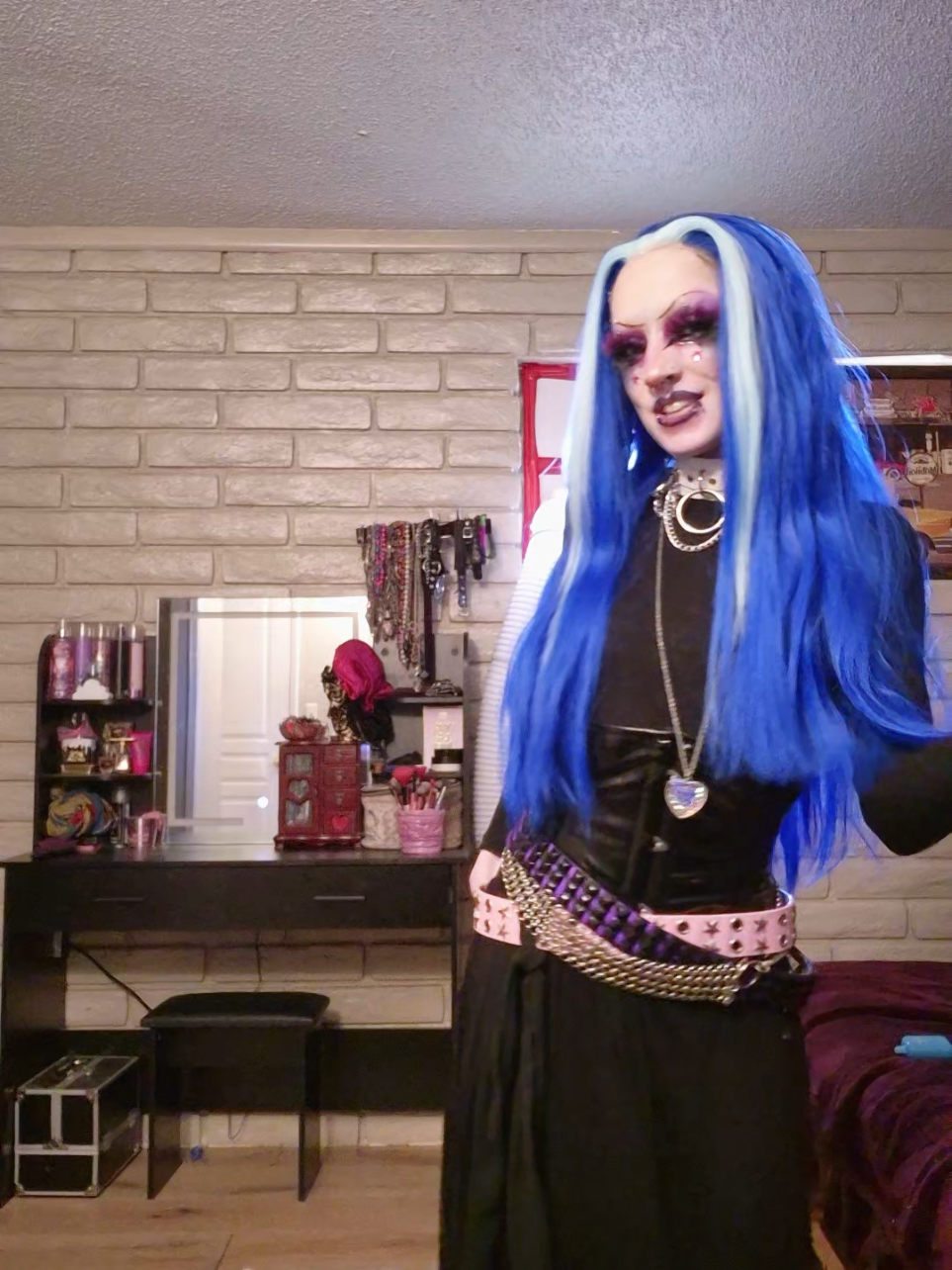 @chloeee