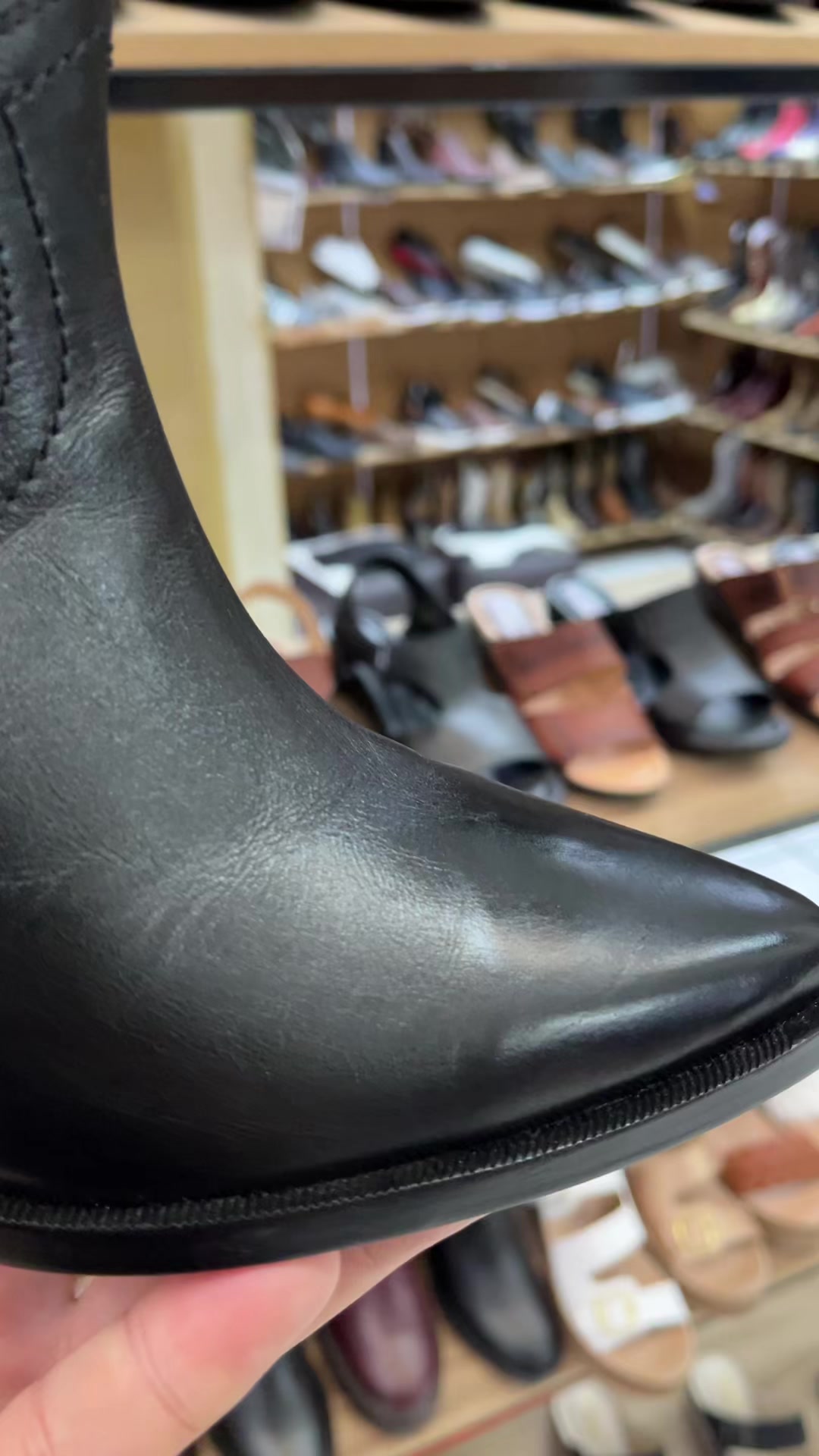 @Luxy Zapaterias