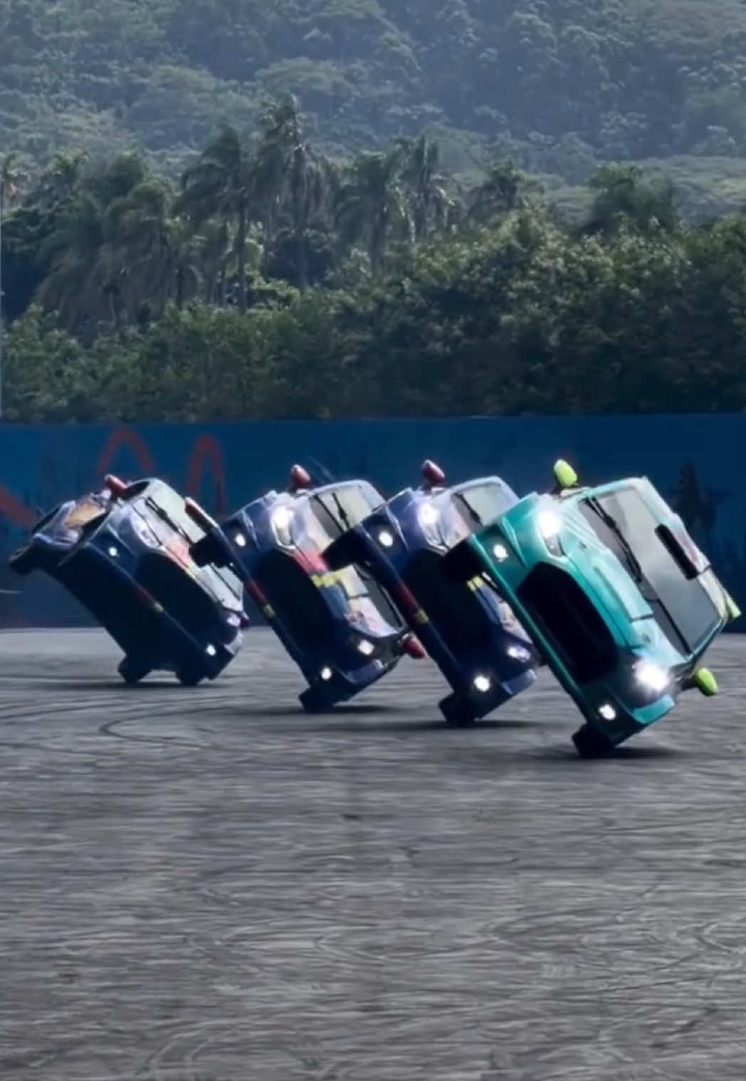 @Carros pelo mundo