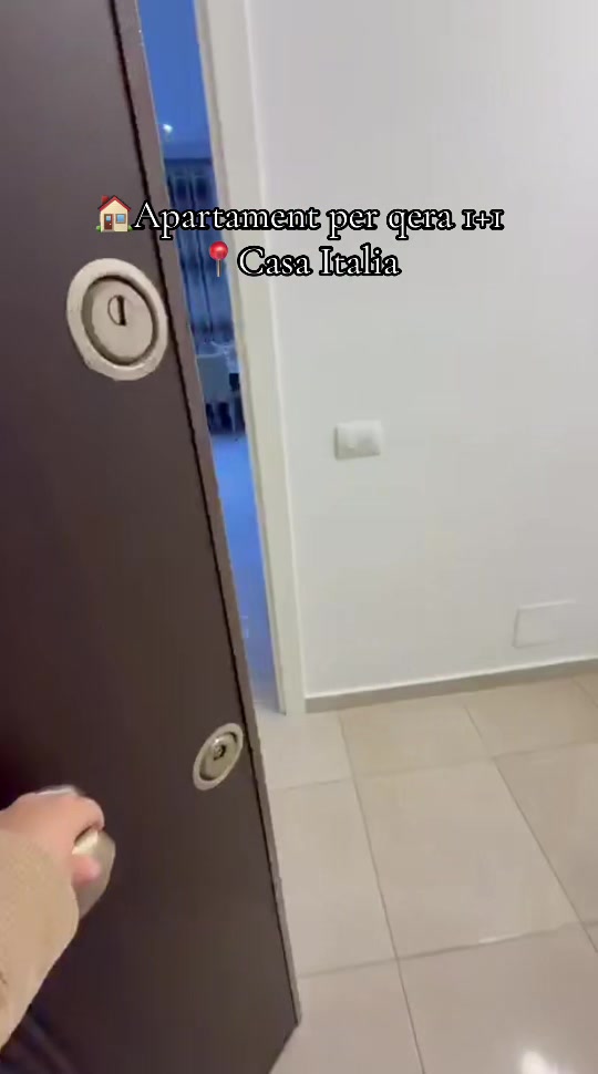 @Real estate agent Gerti