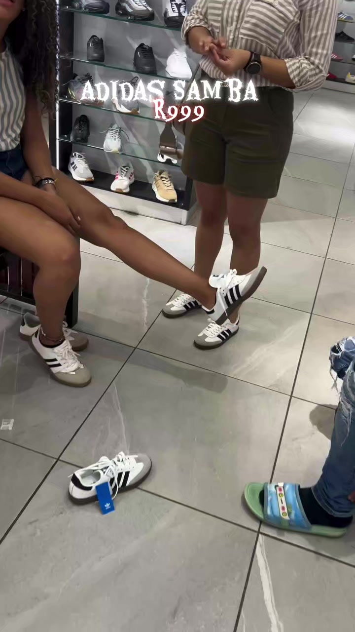 @Monarchy Sneakers