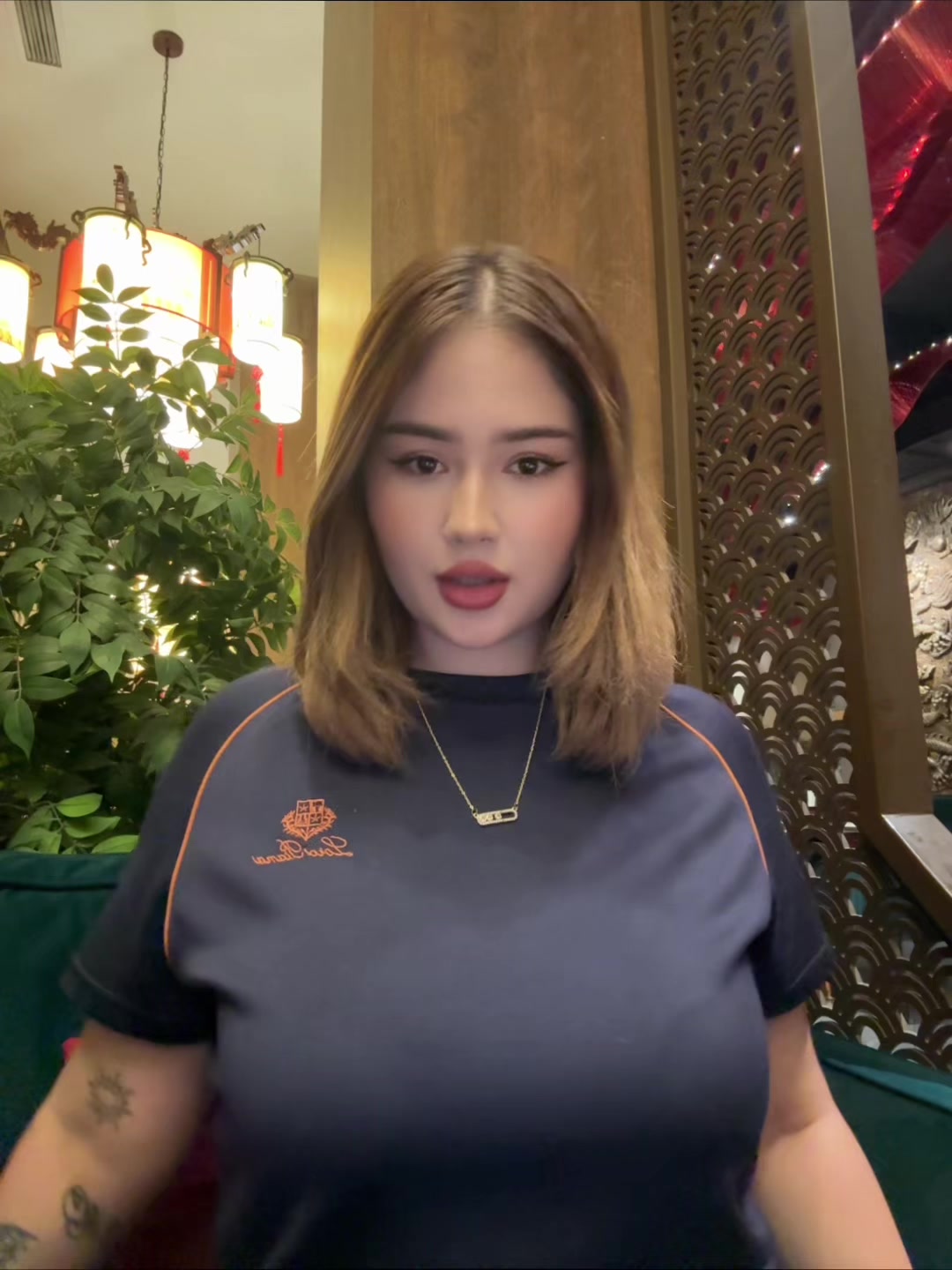 @v