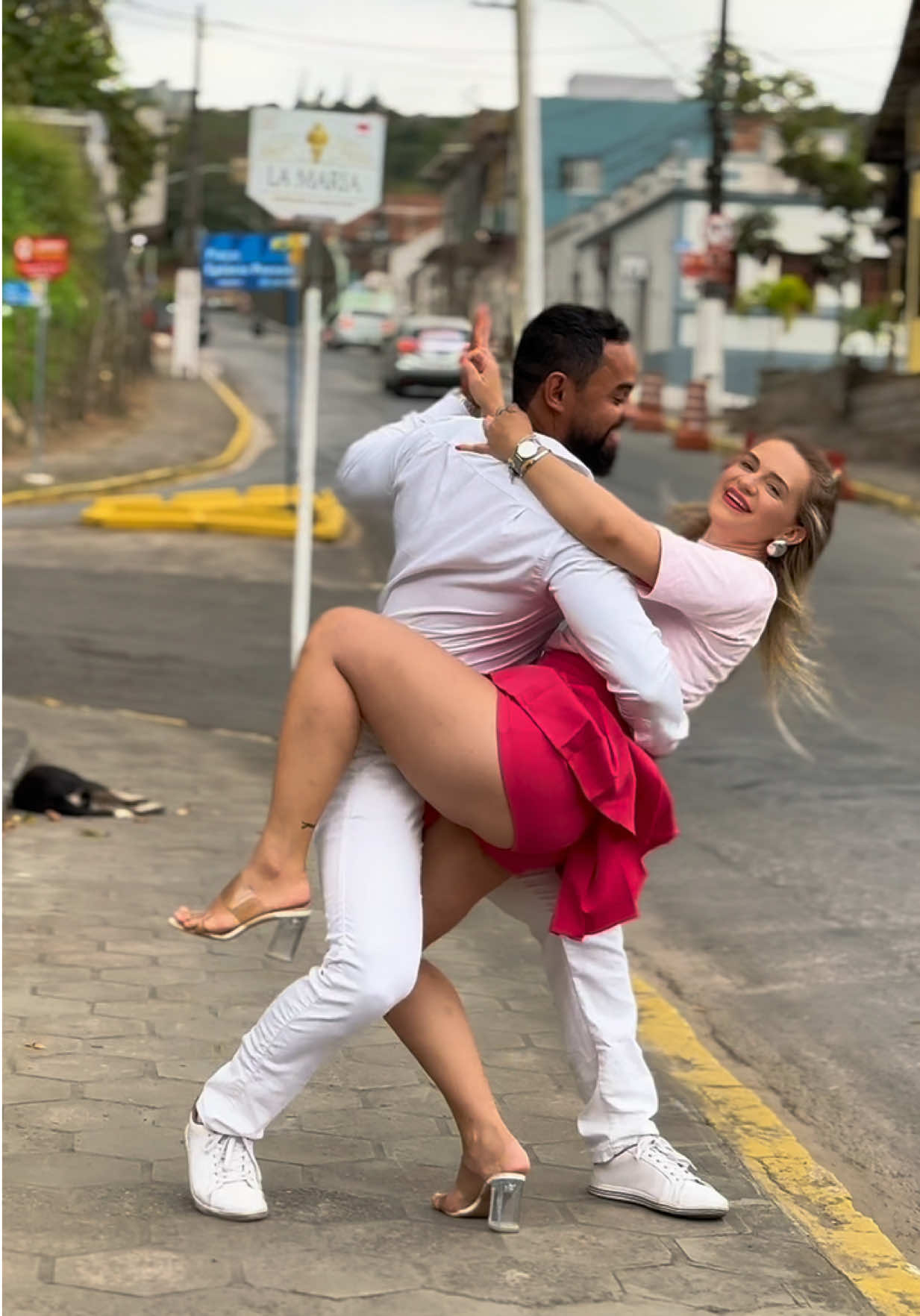 @elaiseamorim