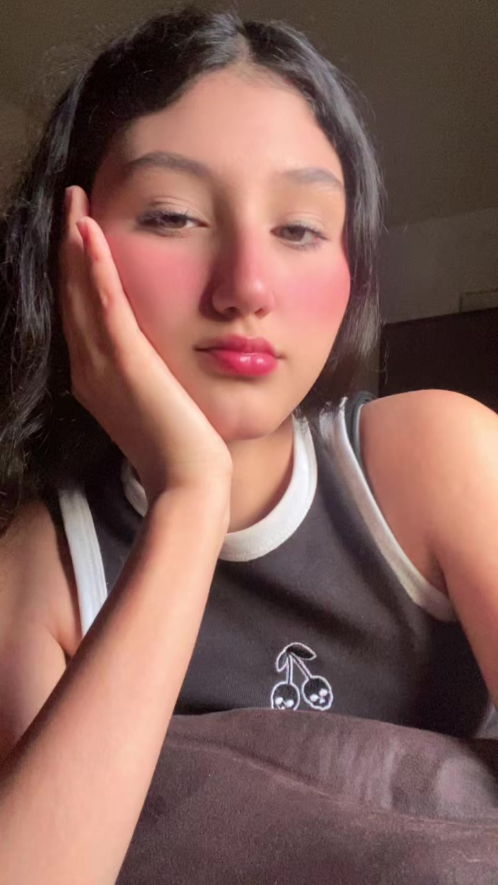 @Angela💞