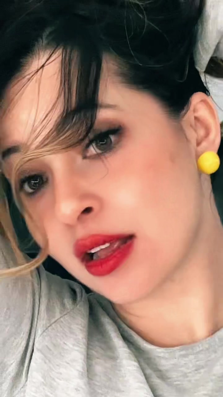 @Amu 🦋Prasai 🧿