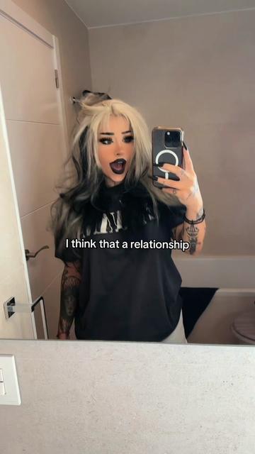 @Em🖤