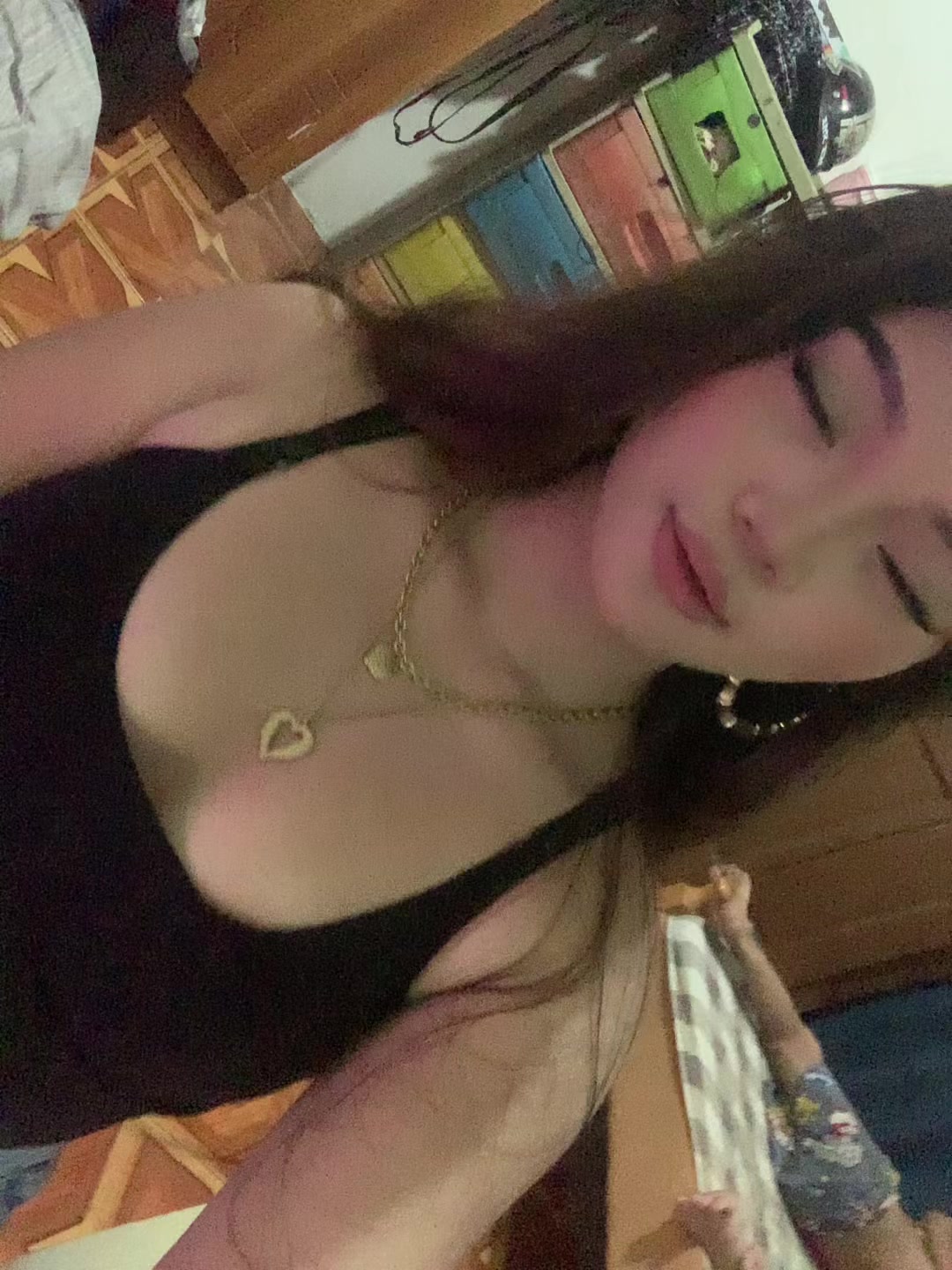 @alexiscyy