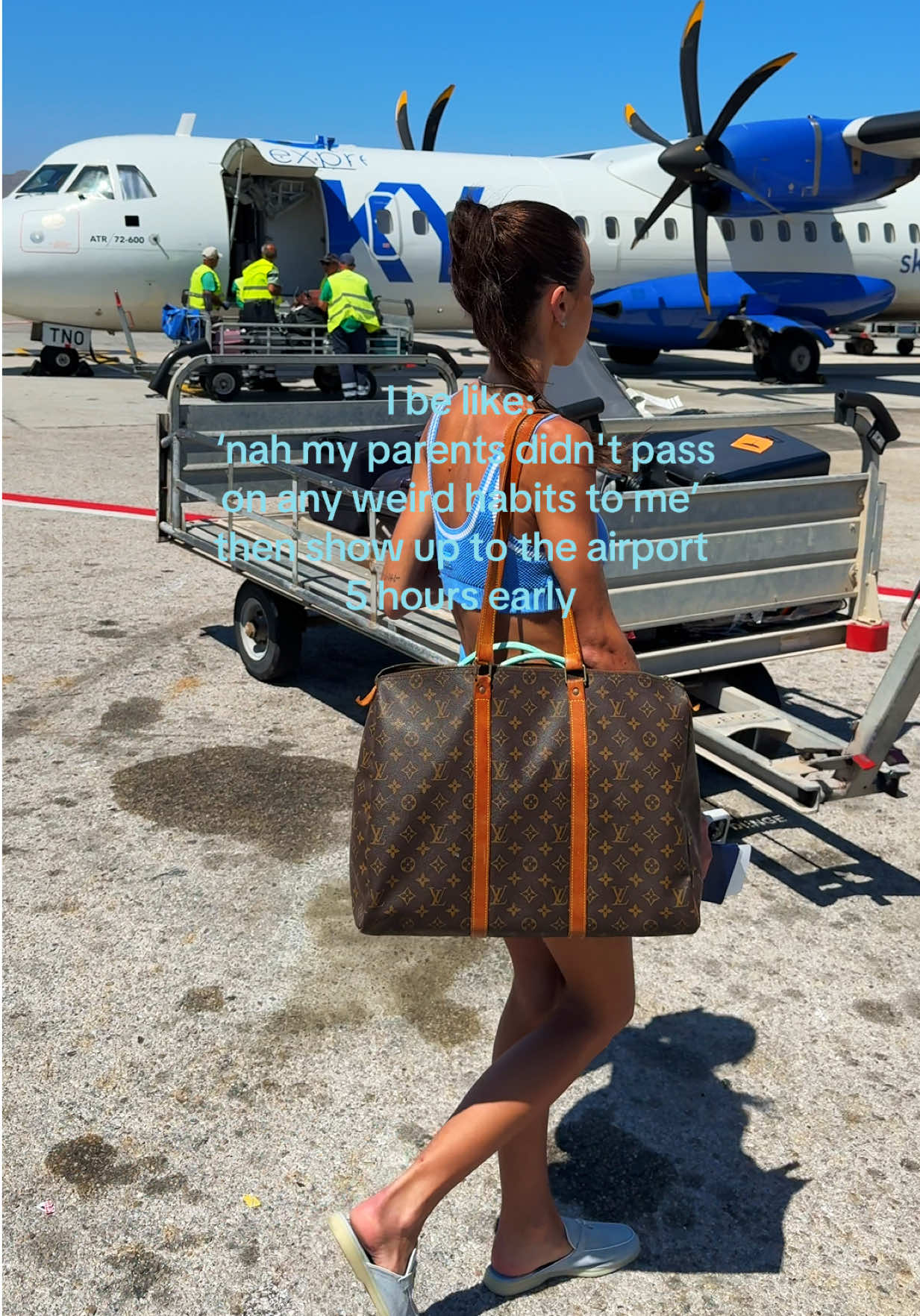 @CHANEL MC CLARTY