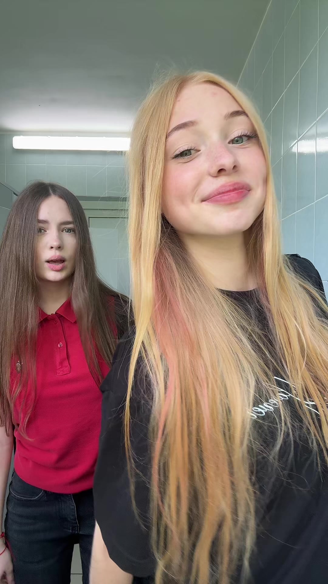 @викусик🌷