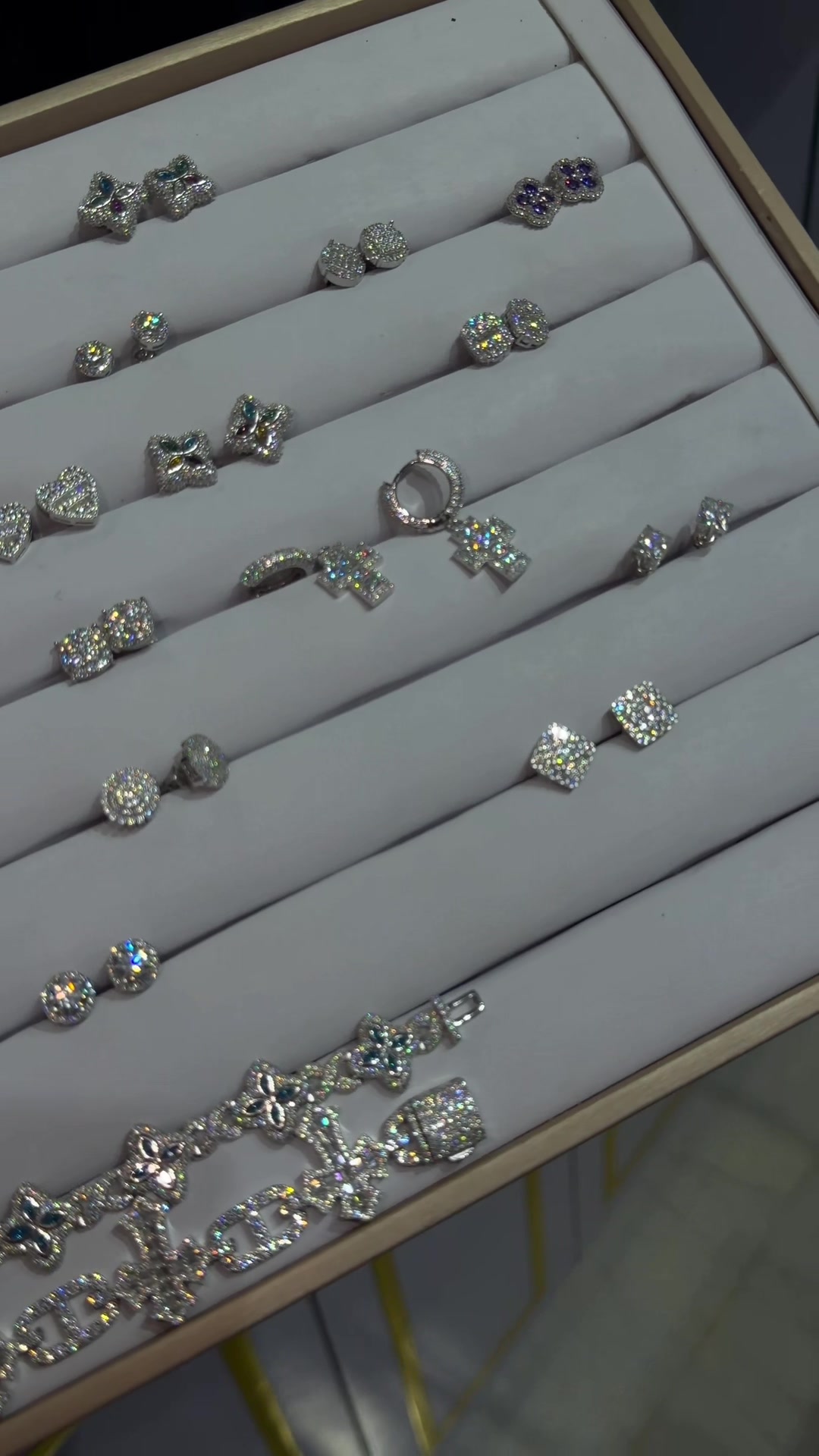 @DRZYSLUXE JEWELS