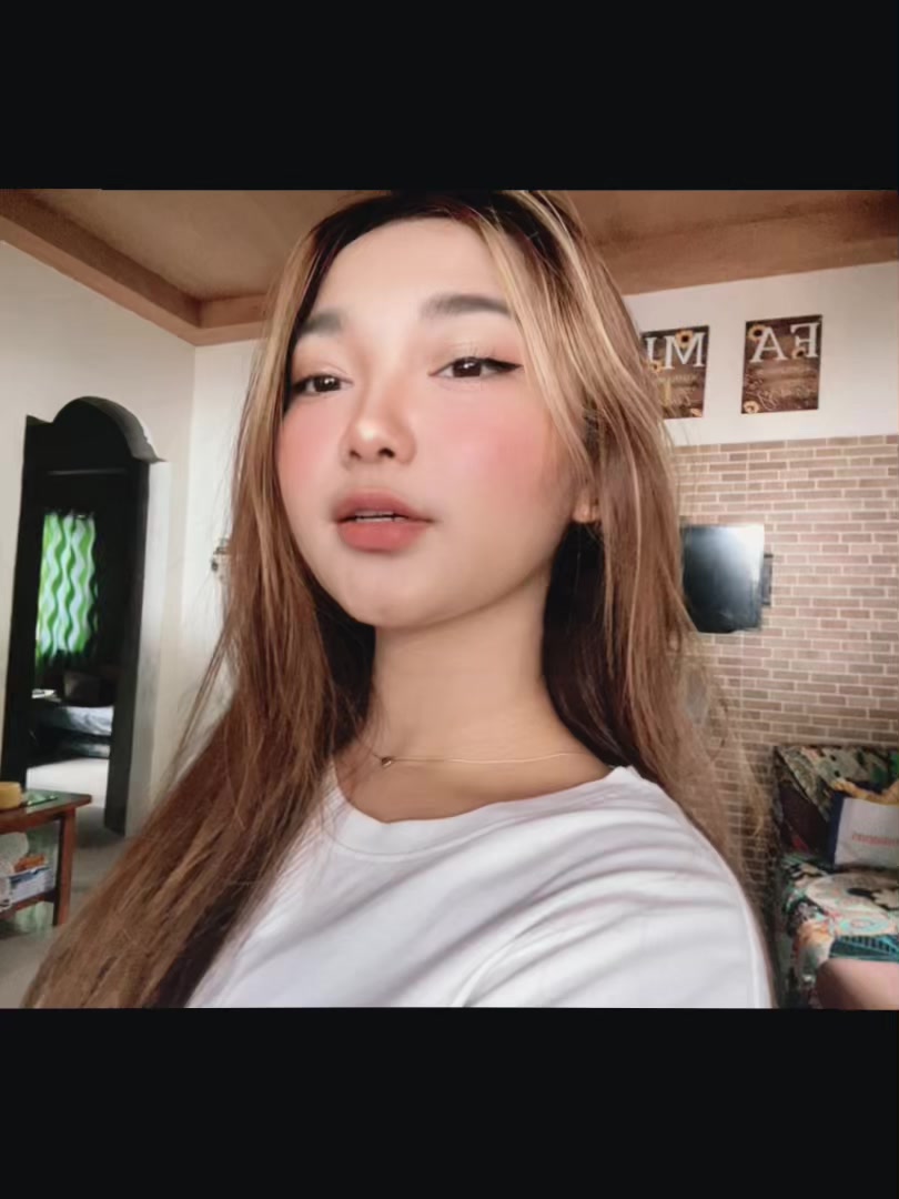 @thisishyacinth