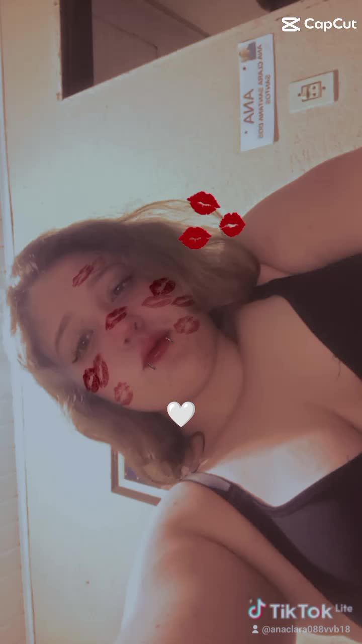 @Ana Clara Santana Dos Santos🖤