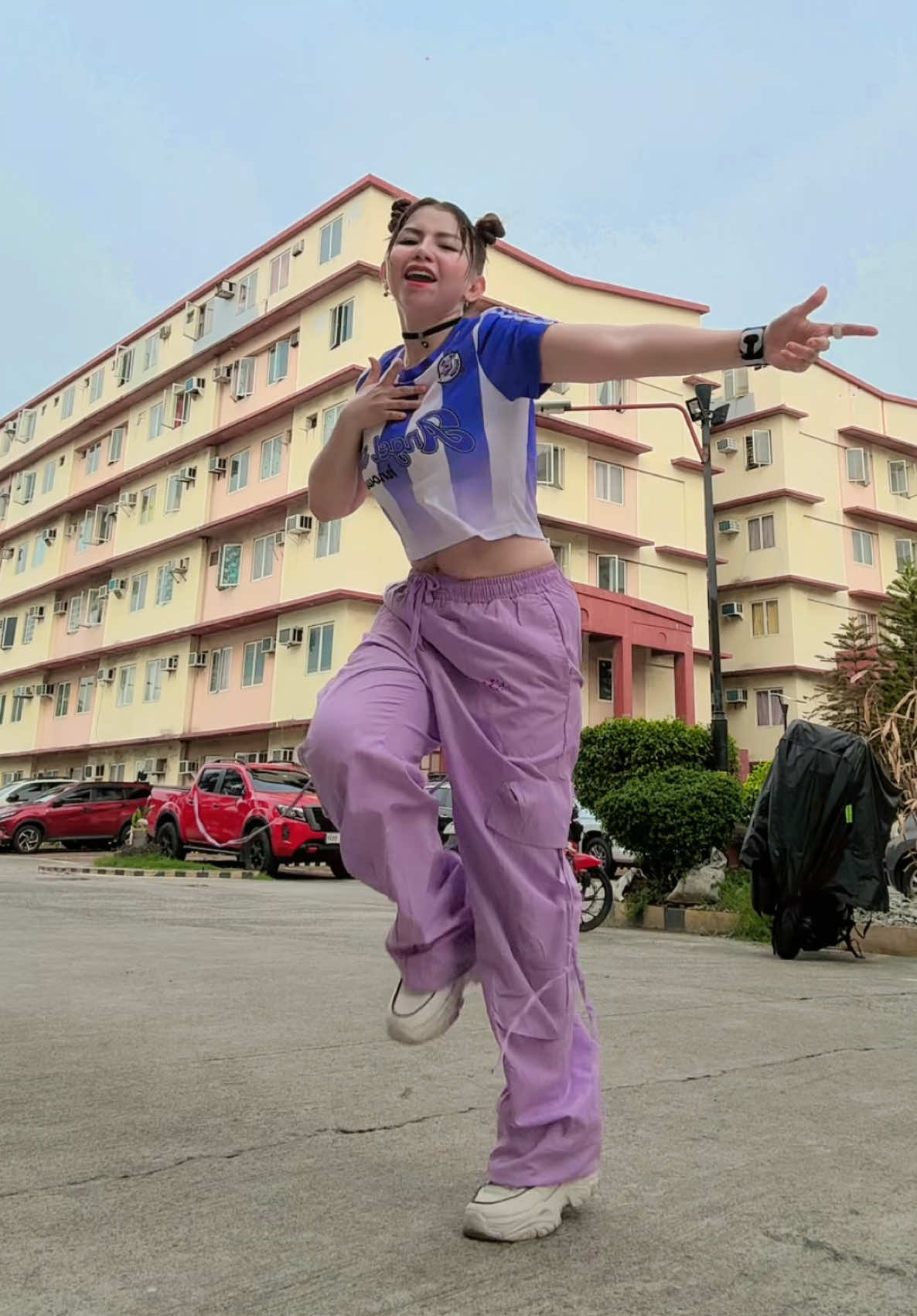 @JingkyMoves