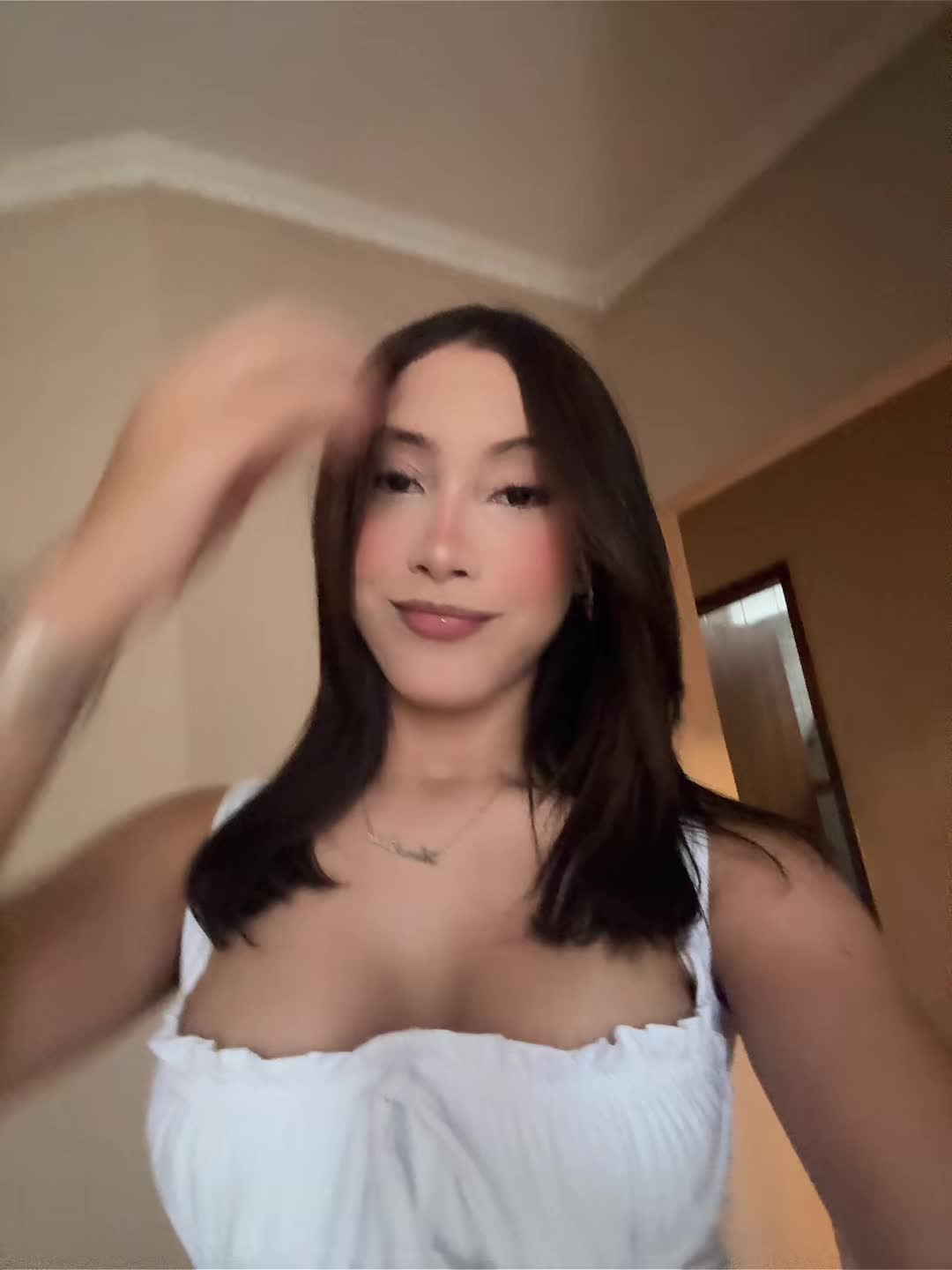@LR