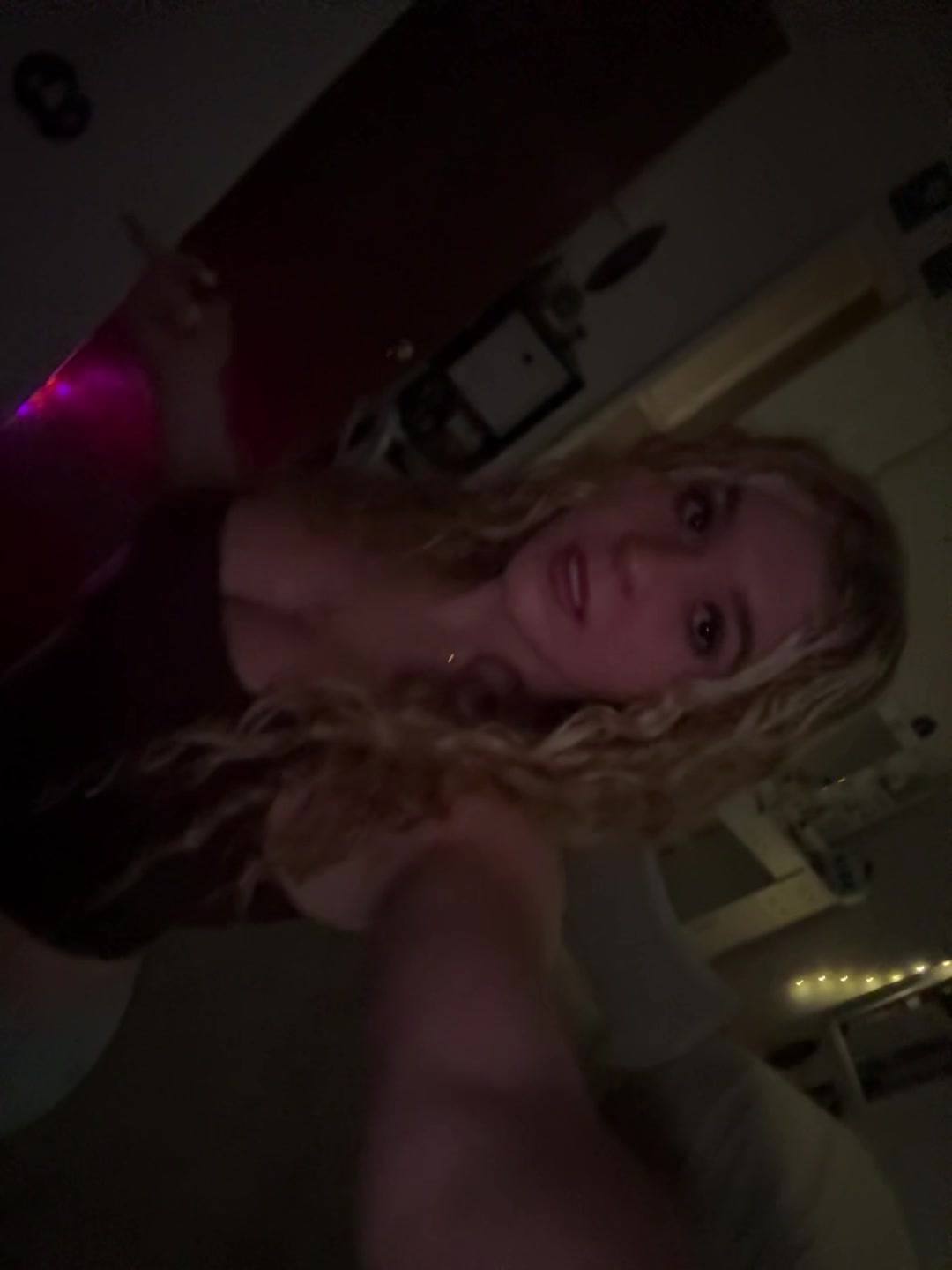 @izzy_swimss