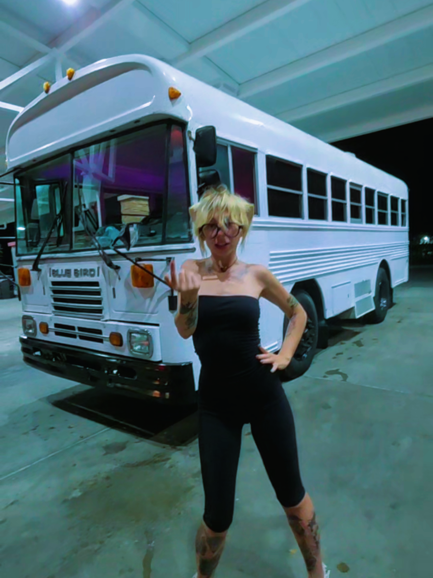 @BusandBunny